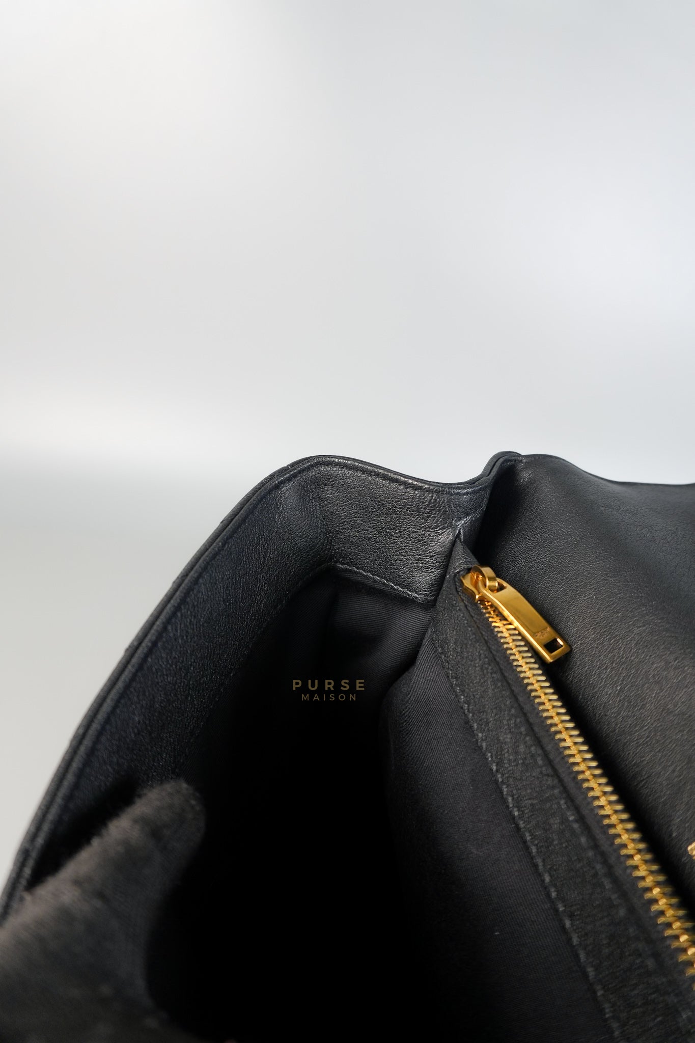 College Large in Black Chevron Quilted Leather | Purse Maison Luxury Bags Shop