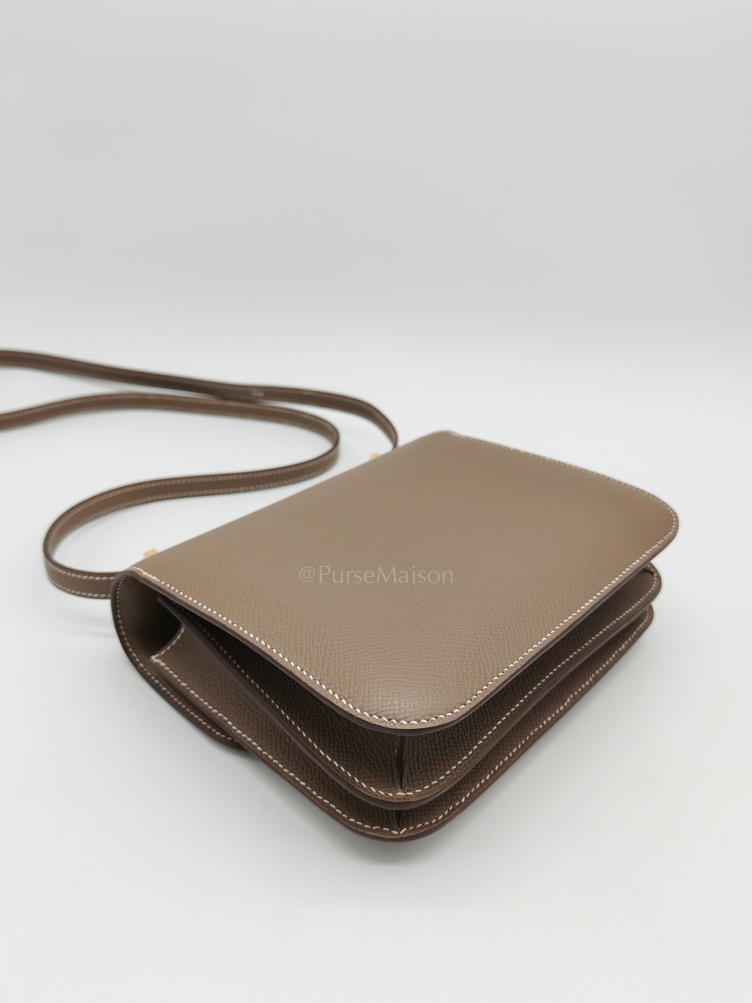 Constance 18 in Etoupe Epsom Leather and Gold Hardware Stamp K(2025) | Purse Maison Luxury Bags Shop