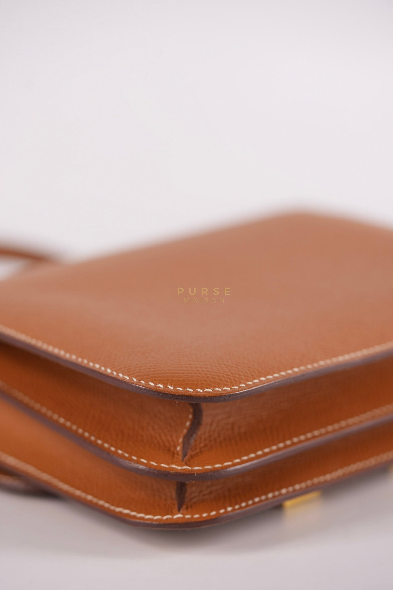 Constance 18 in Gold Epsom Leather and Gold Hardware Stamp U (2022) | Purse Maison Luxury Bags Shop