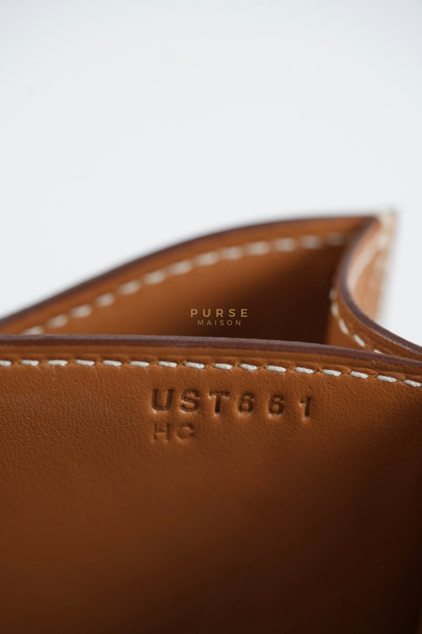 Constance 18 in Gold Epsom Leather and Gold Hardware Stamp U (2022) | Purse Maison Luxury Bags Shop