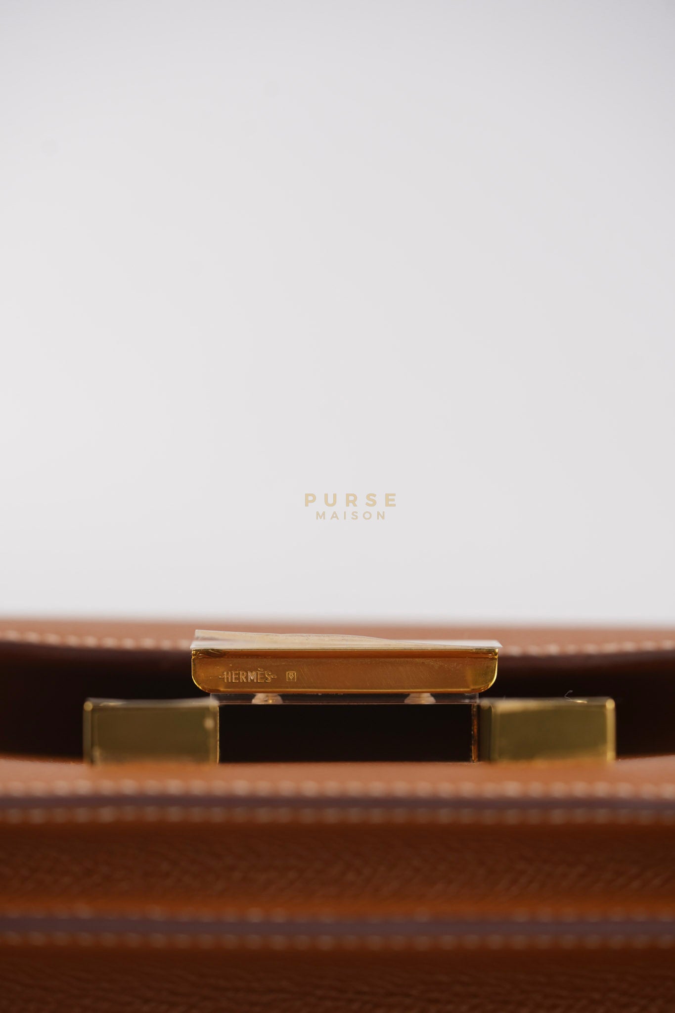 Constance 18 in Gold Epsom Leather and Gold Hardware Stamp U (2022) | Purse Maison Luxury Bags Shop