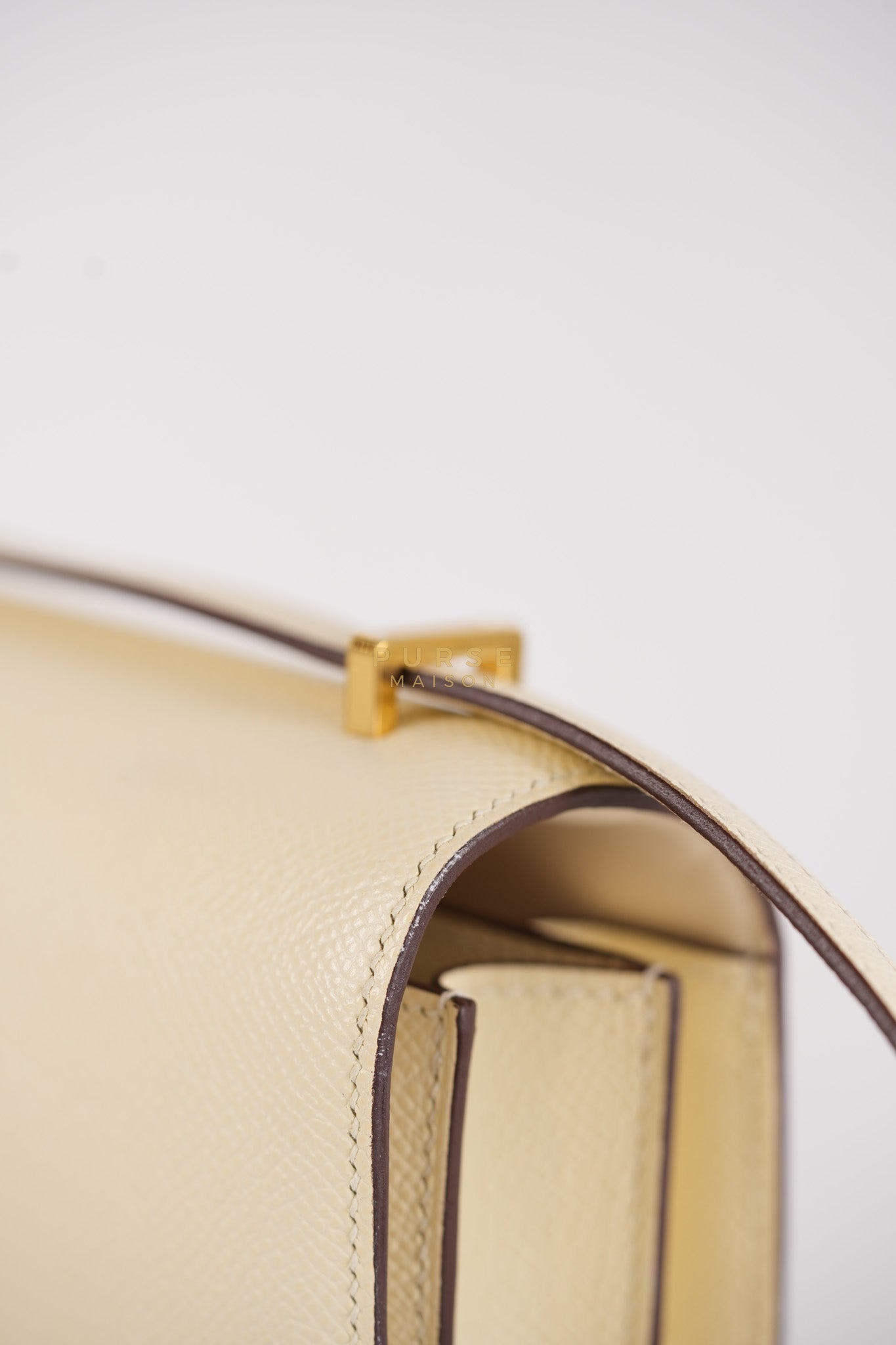 Constance 18 Nata in Epsom Leather and Gold Hardware Stamp U (2022) | Purse Maison Luxury Bags Shop