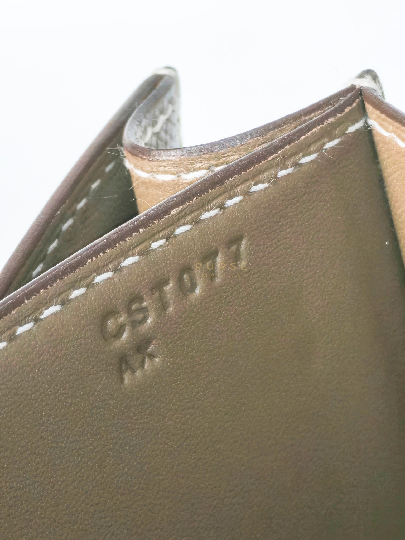 Constance 24 Etoupe in Epsom Leather and Gold Hardware Stamp C (2018) | Purse Maison Luxury Bags Shop
