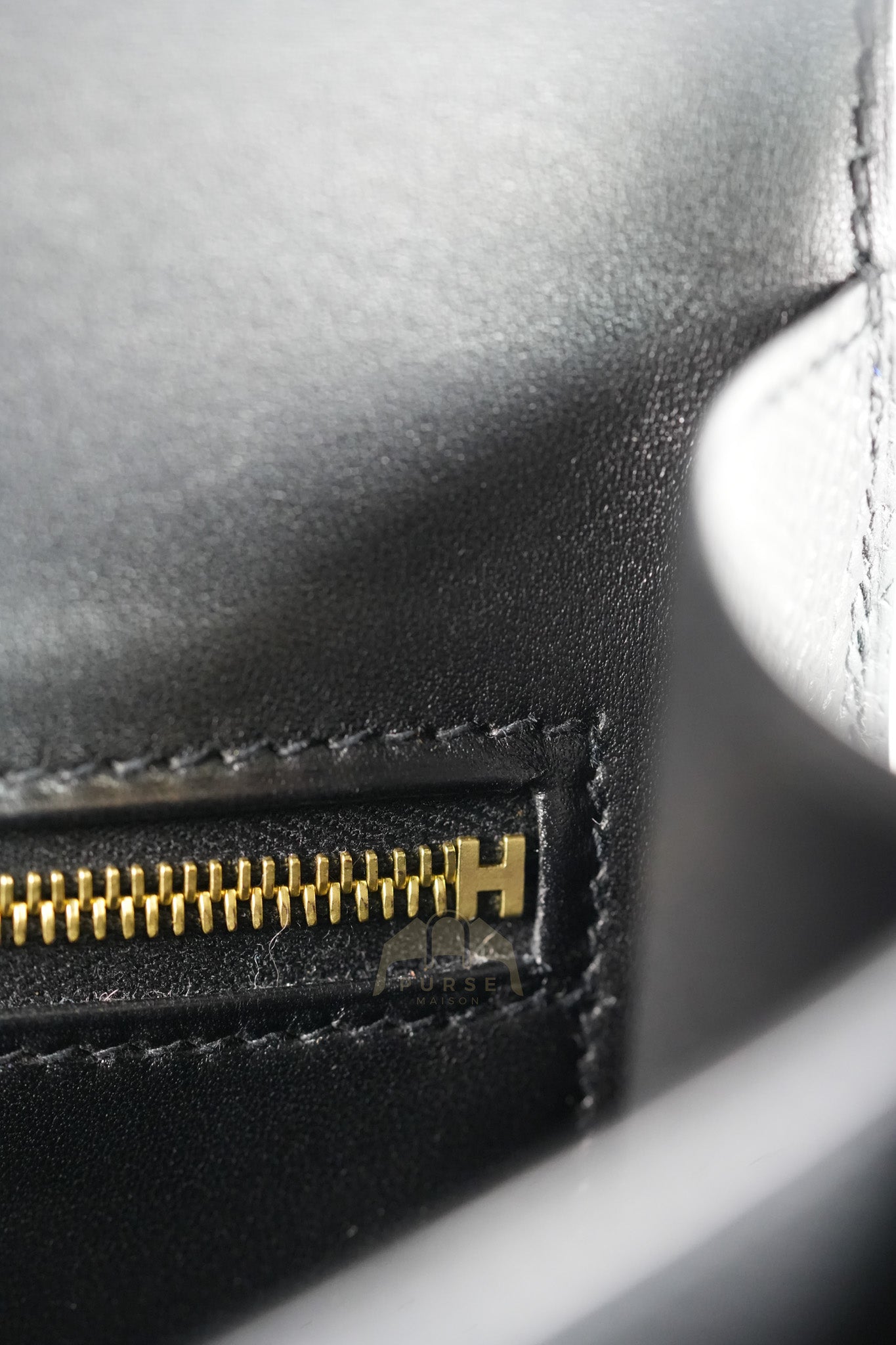 Constance 24 in Black Epsom Leather & Gold Hardware Stamp Z (2021) | Purse Maison Luxury Bags Shop