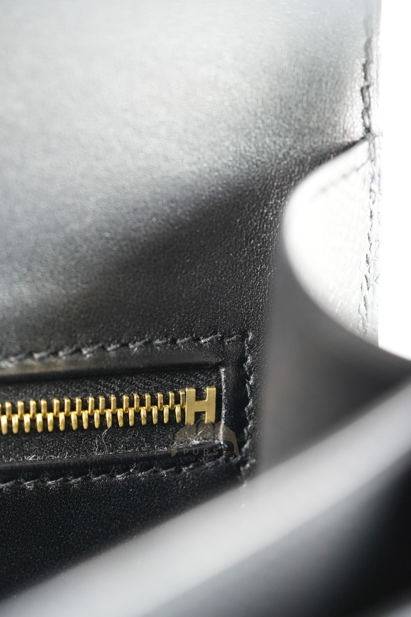 Constance 24 in Black Epsom Leather & Gold Hardware Stamp Z (2021) | Purse Maison Luxury Bags Shop