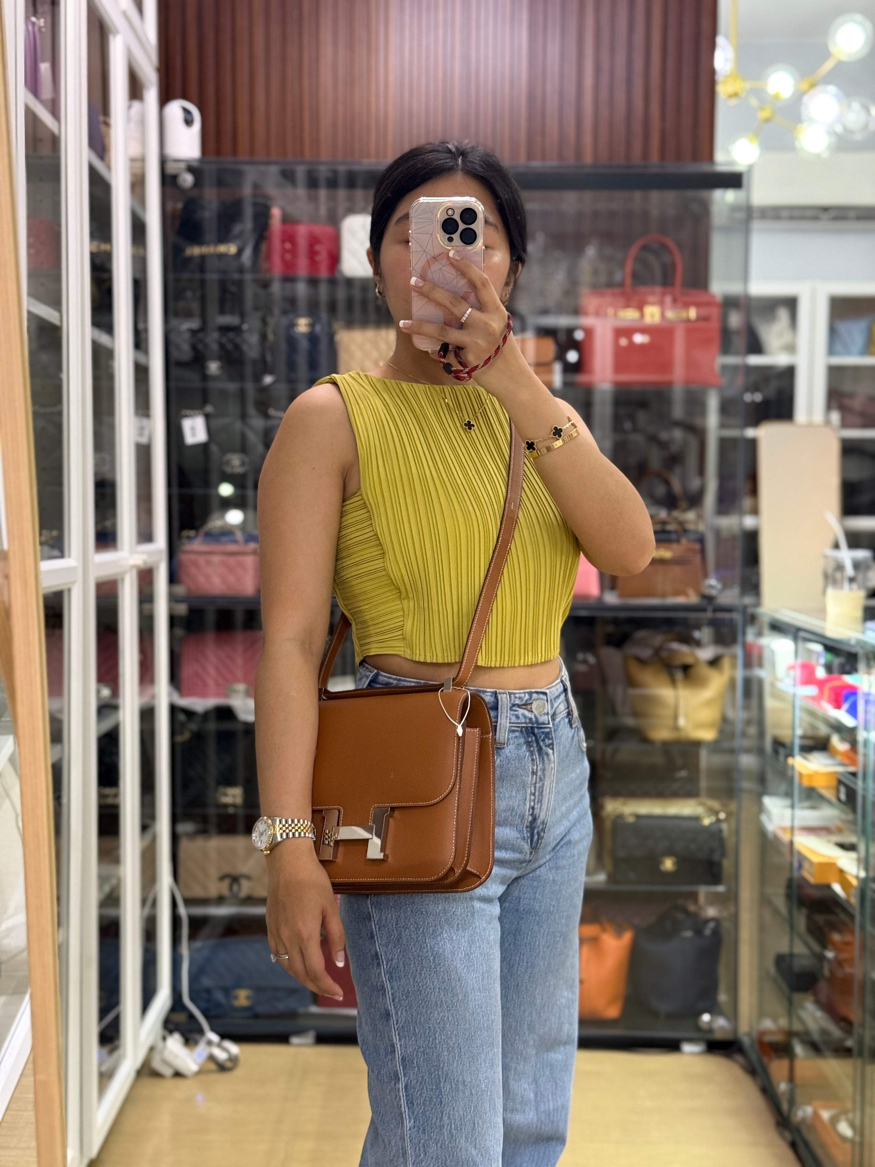 Constance 24 in Veau Evercolor Gold & Palladium Hardware Stamp D (2019) | Purse Maison Luxury Bags Shop