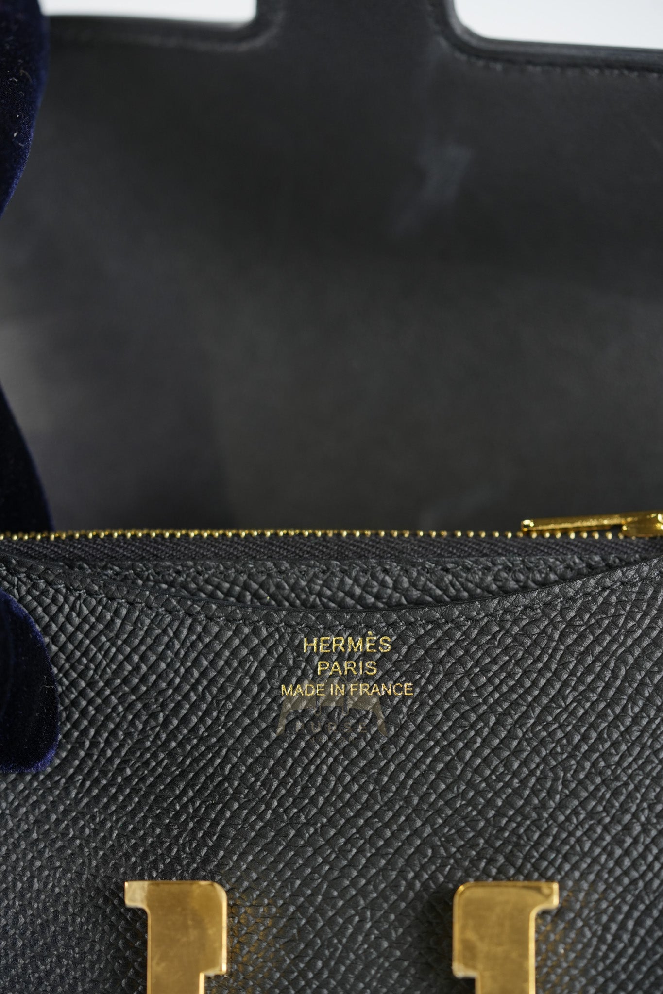 Constance Slim Black in Epsom Leather & Gold Hardware Stamp W (2024) | Purse Maison Luxury Bags Shop