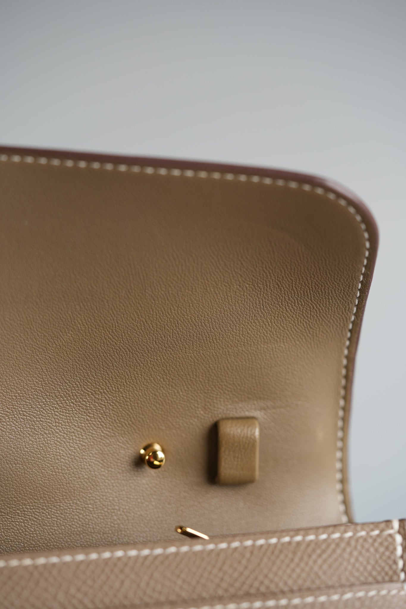 Constance To Go Etoupe Epsom Leather & Gold Hardware Stamp U (2022) | Purse Maison Luxury Bags Shop