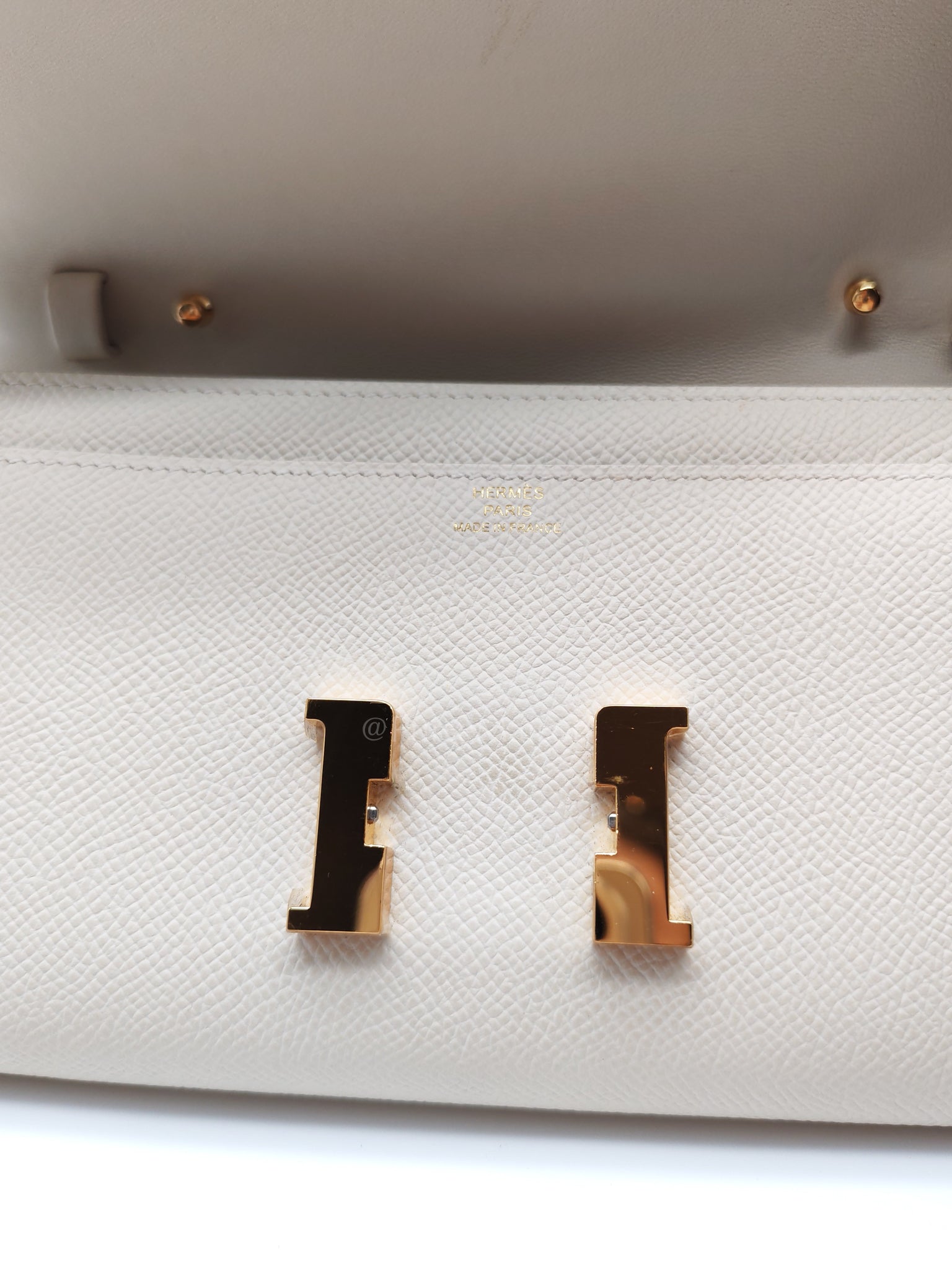 Constance To Go in Crai Epsom Leather and Gold Hardware Stamp U (2022) | Purse Maison Luxury Bags Shop