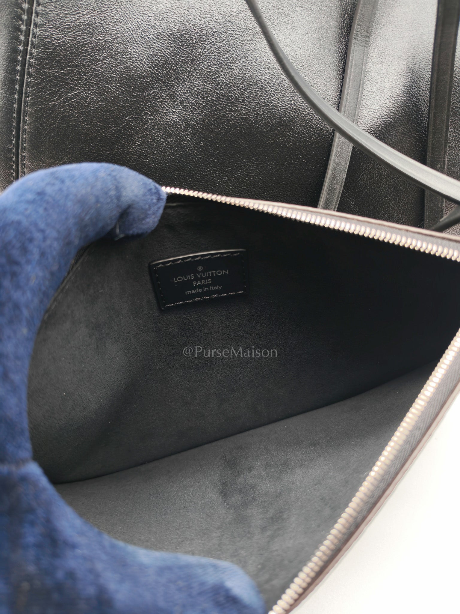 Carry All Vibe MM in Black Lambskin Leather & Silver Hardware Microchip