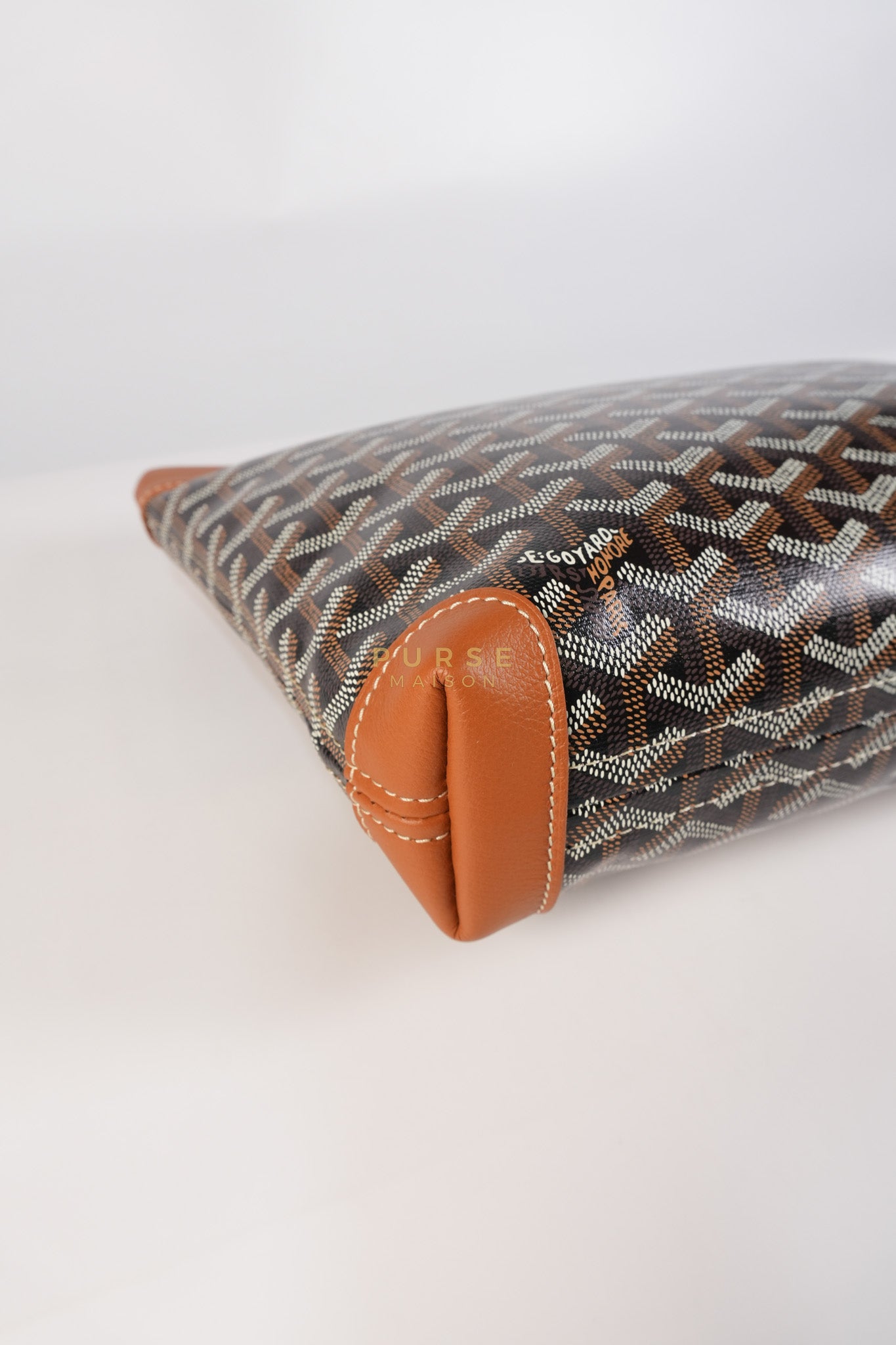 Conti Pouch in Tan Goyardine Canvas | Purse Maison Luxury Bags Shop