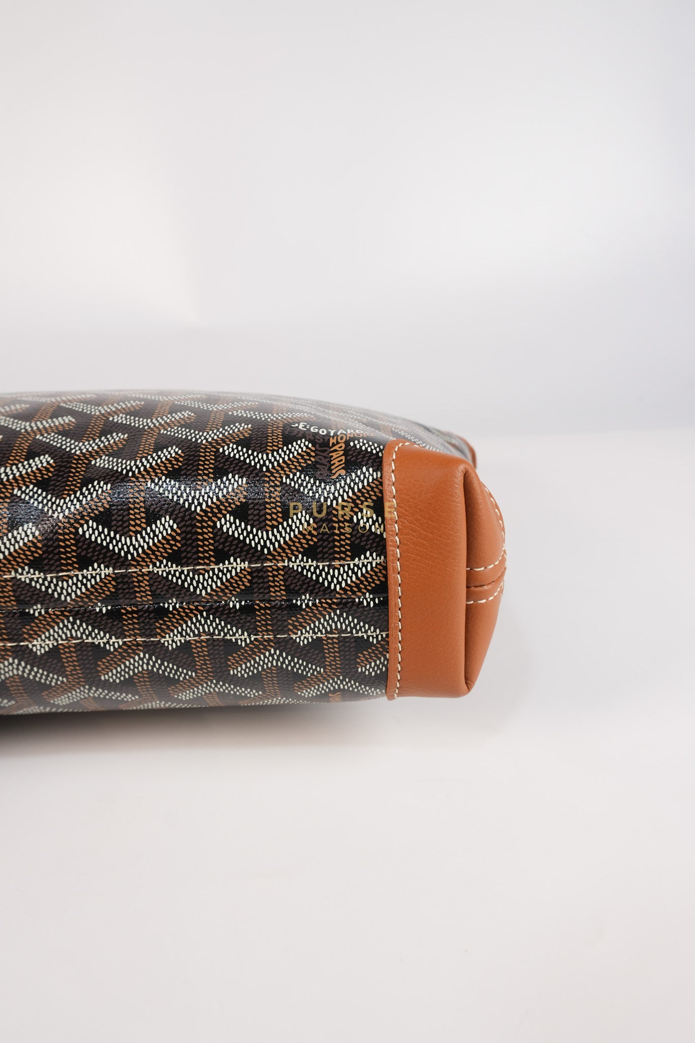 Conti Pouch in Tan Goyardine Canvas | Purse Maison Luxury Bags Shop