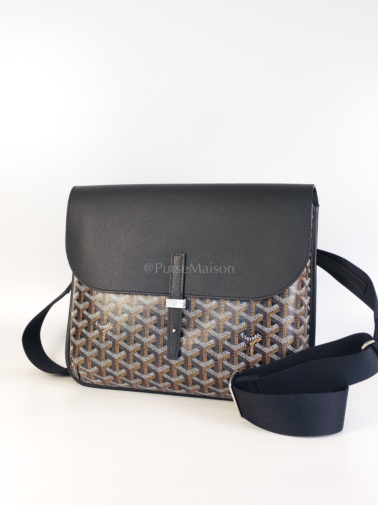 Coursier Messenger Bag PM in Noir/Black Goyardine Canvas | Purse Maison Luxury Bags Shop