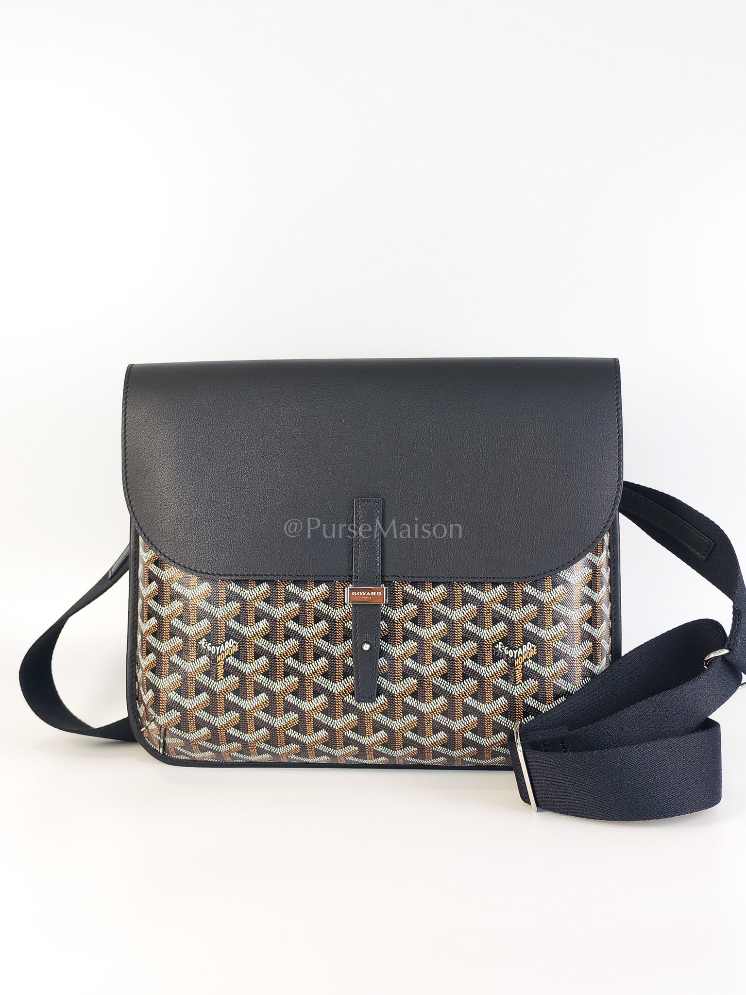 Coursier Messenger Bag PM in Noir/Black Goyardine Canvas | Purse Maison Luxury Bags Shop