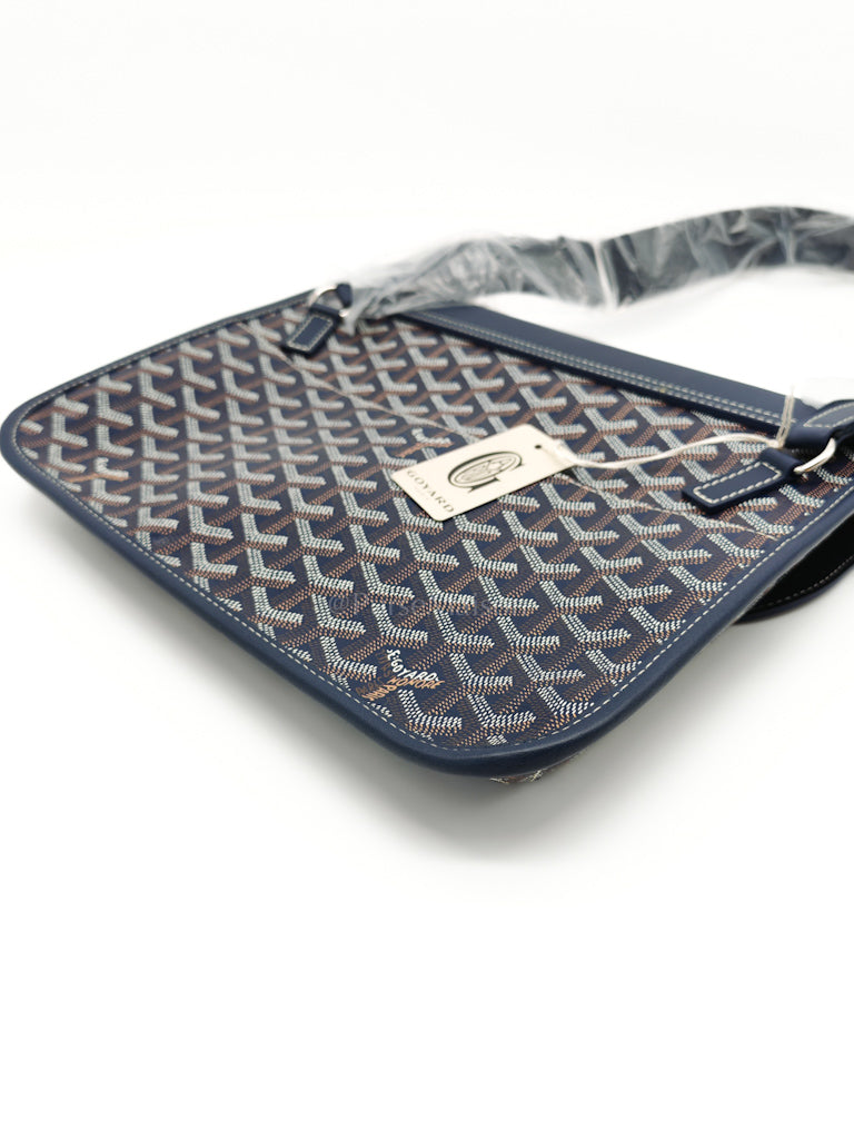 Coursier MM in Bleu Marine Goyardine Canvas Messenger Bag | Purse Maison Luxury Bags Shop