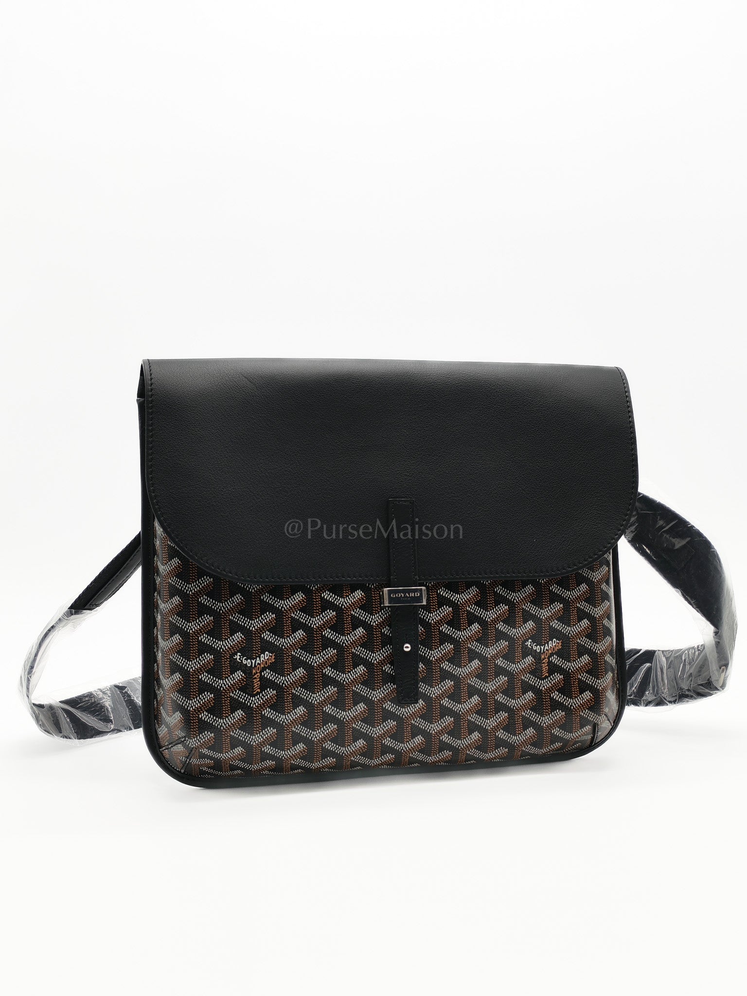 Coursier MM in Noir/Black Goyardine Canvas Messenger Bag | Purse Maison Luxury Bags Shop