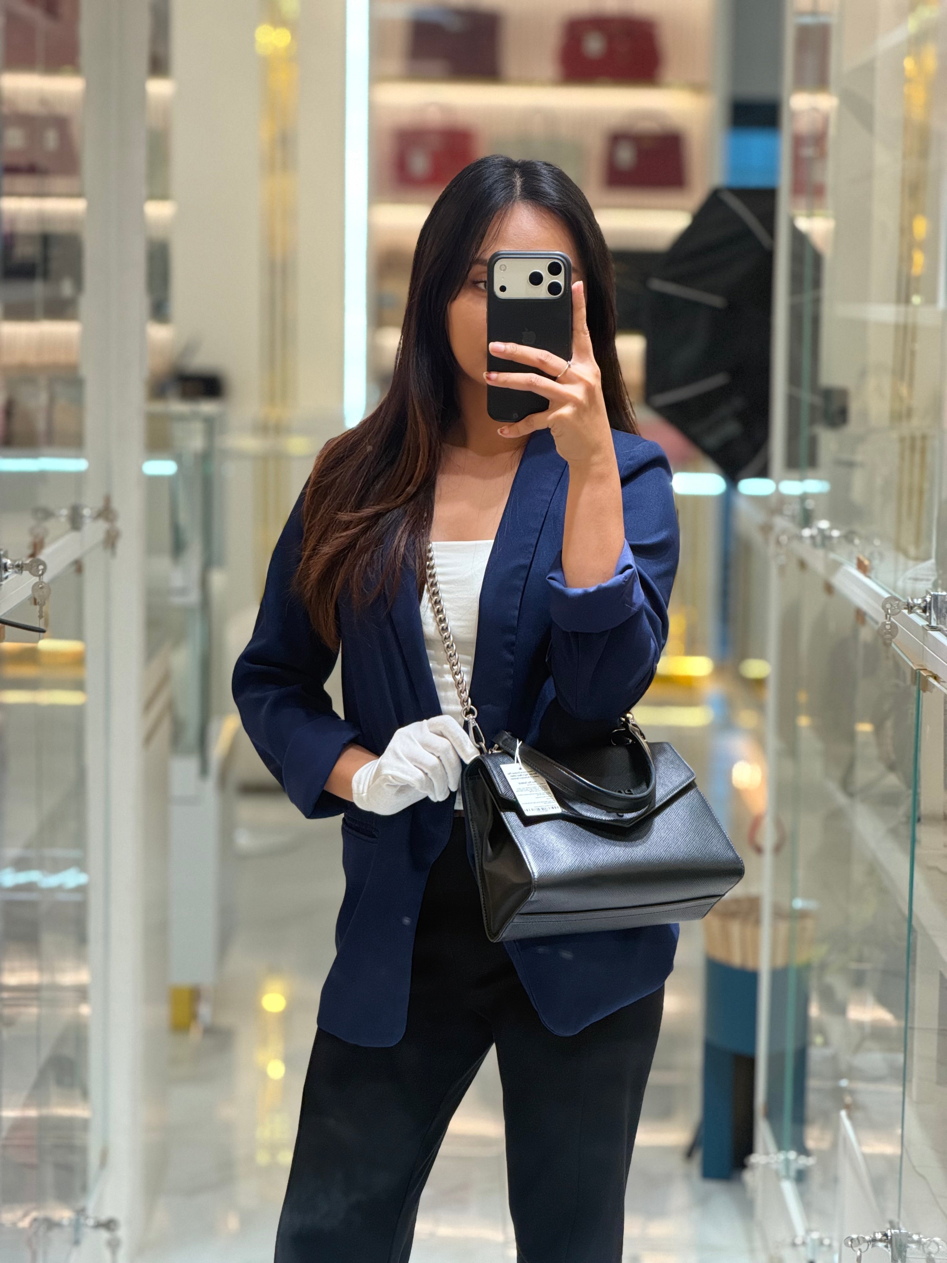 Cuir Monochrome Envelope Flap Shoulder Bag in Black Calfskin Leather & Ruthenium Hardware | Purse Maison Luxury Bags Shop