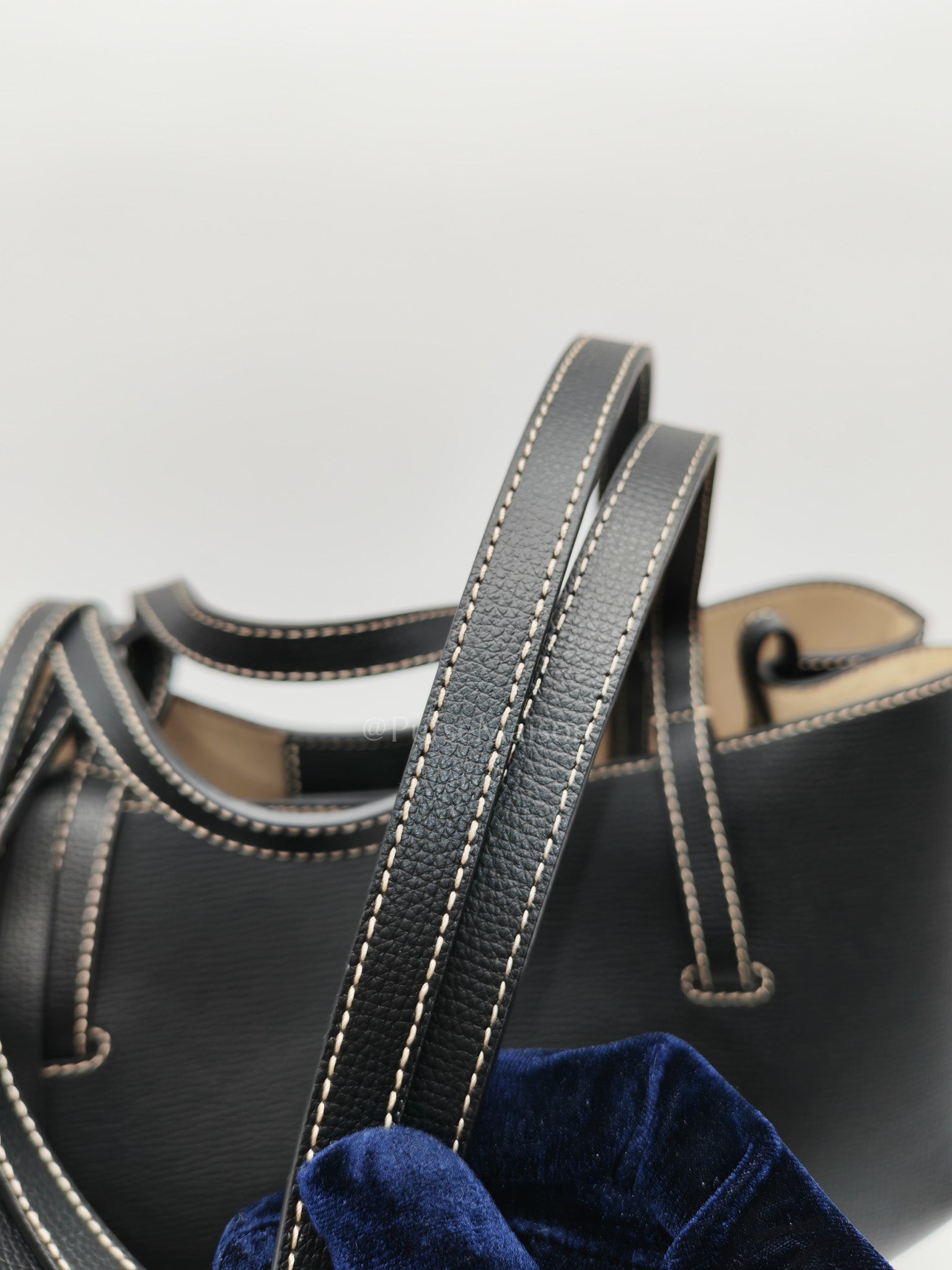 Cyme Mini in Black Grained Leather Tote Bag | Purse Maison Luxury Bags Shop