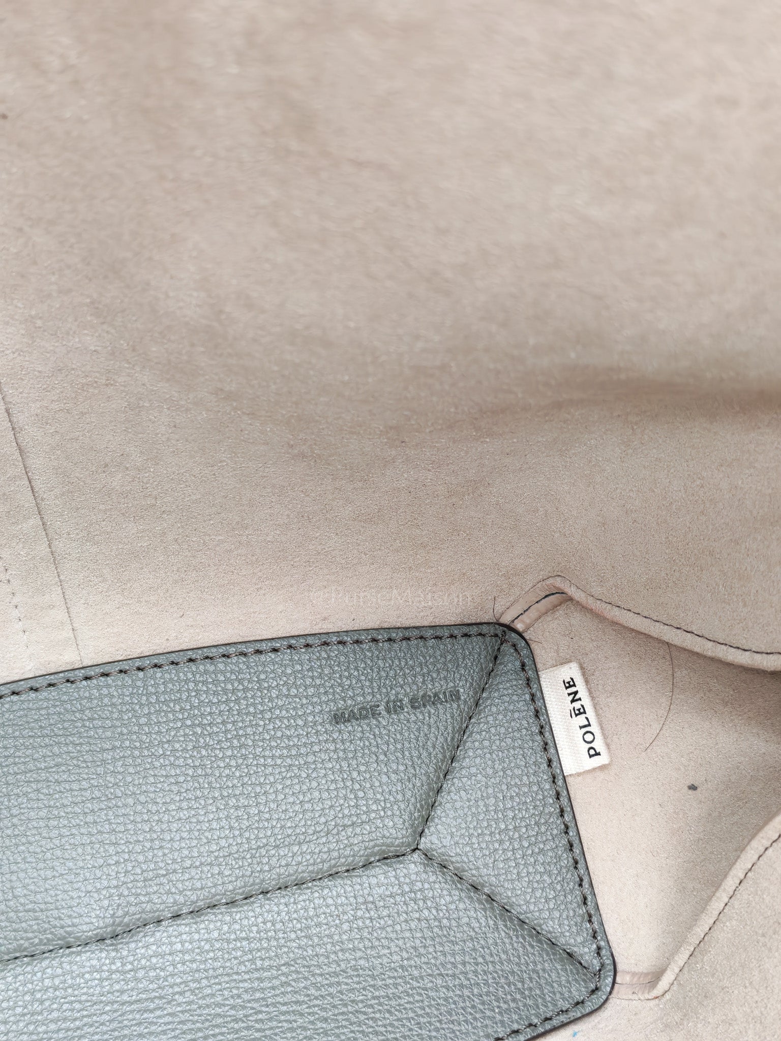 Cyme Shoulder Bag Large in Smoky Green Texture Leather | Purse Maison Luxury Bags Shop
