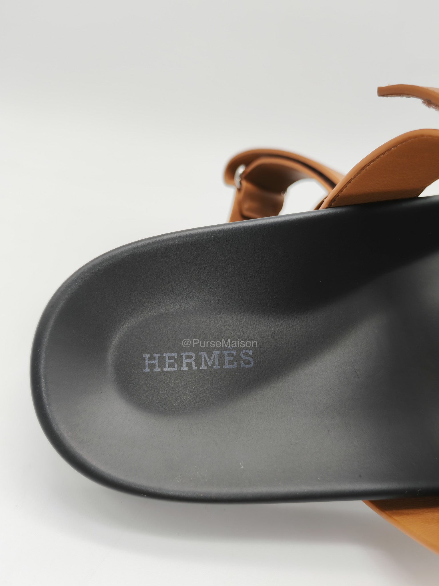 Hermes Chypre Sandal in Naturel Calfskin Leather Size 44 EU (29 cm)