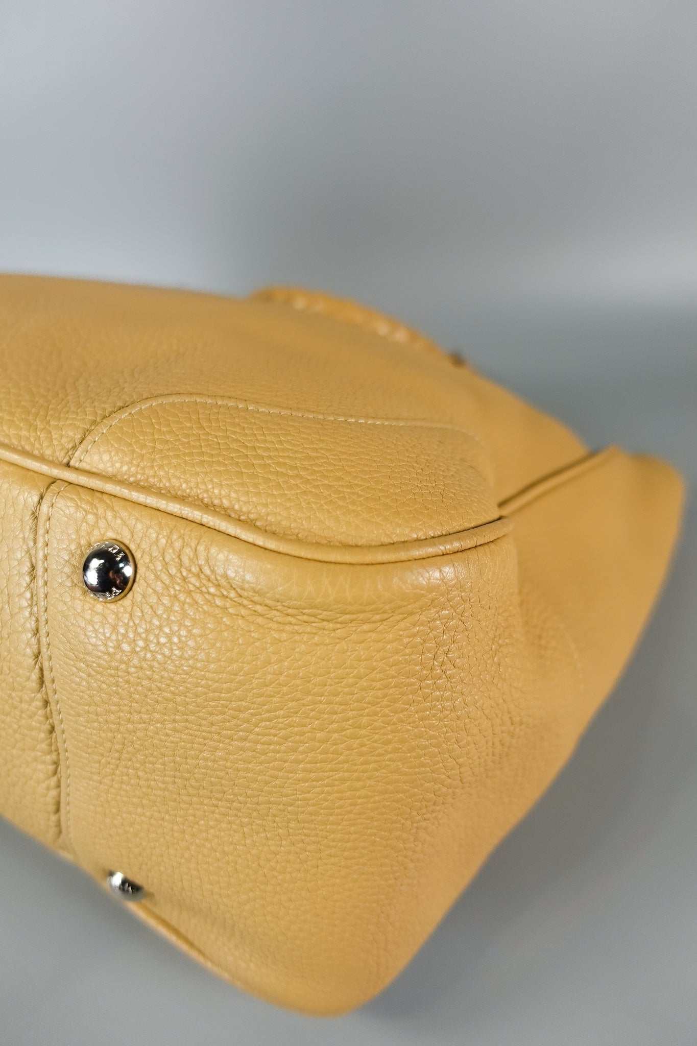 Daino Vitello Braided Handle Open Tote Bag | Purse Maison Luxury Bags Shop
