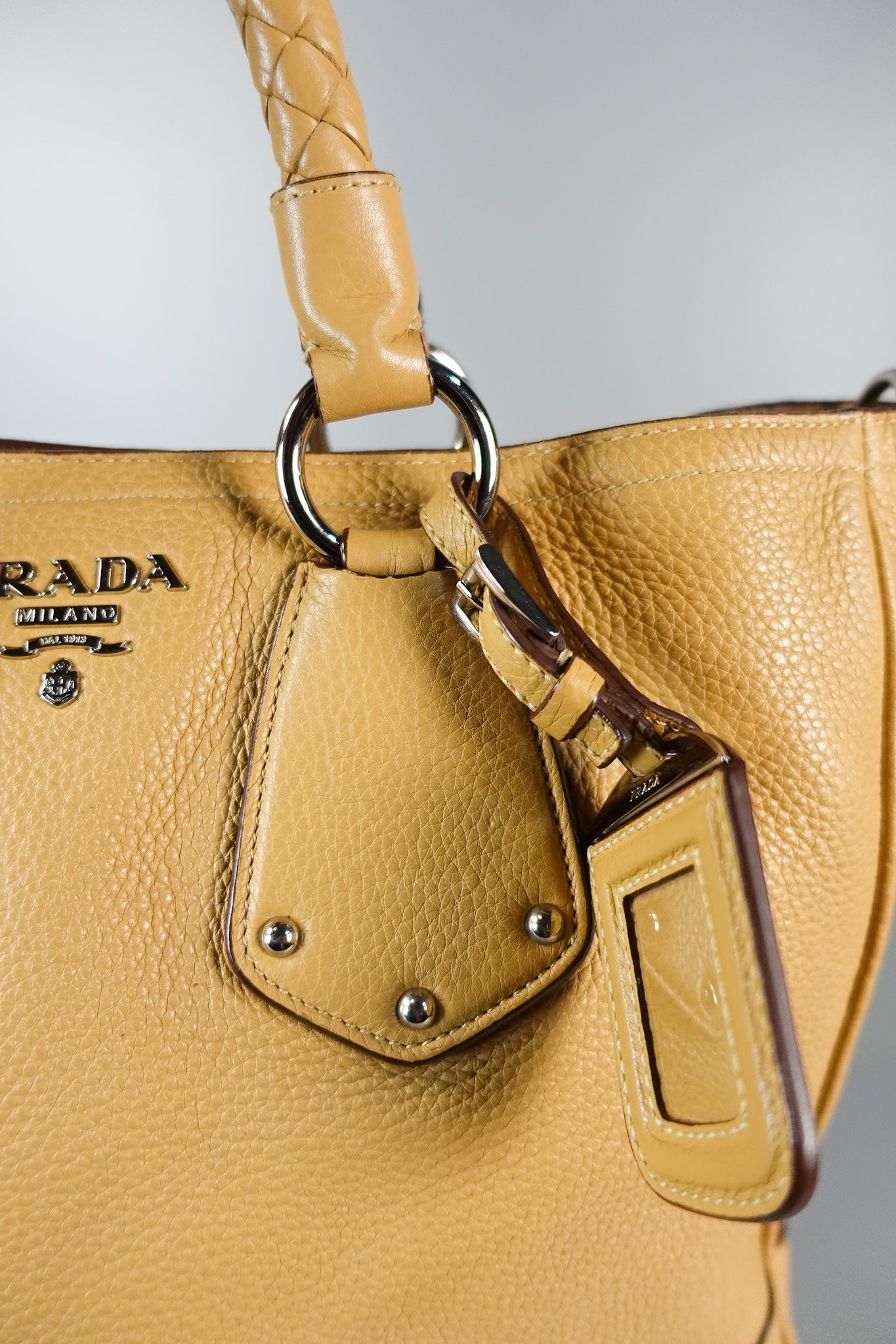 Daino Vitello Braided Handle Open Tote Bag | Purse Maison Luxury Bags Shop