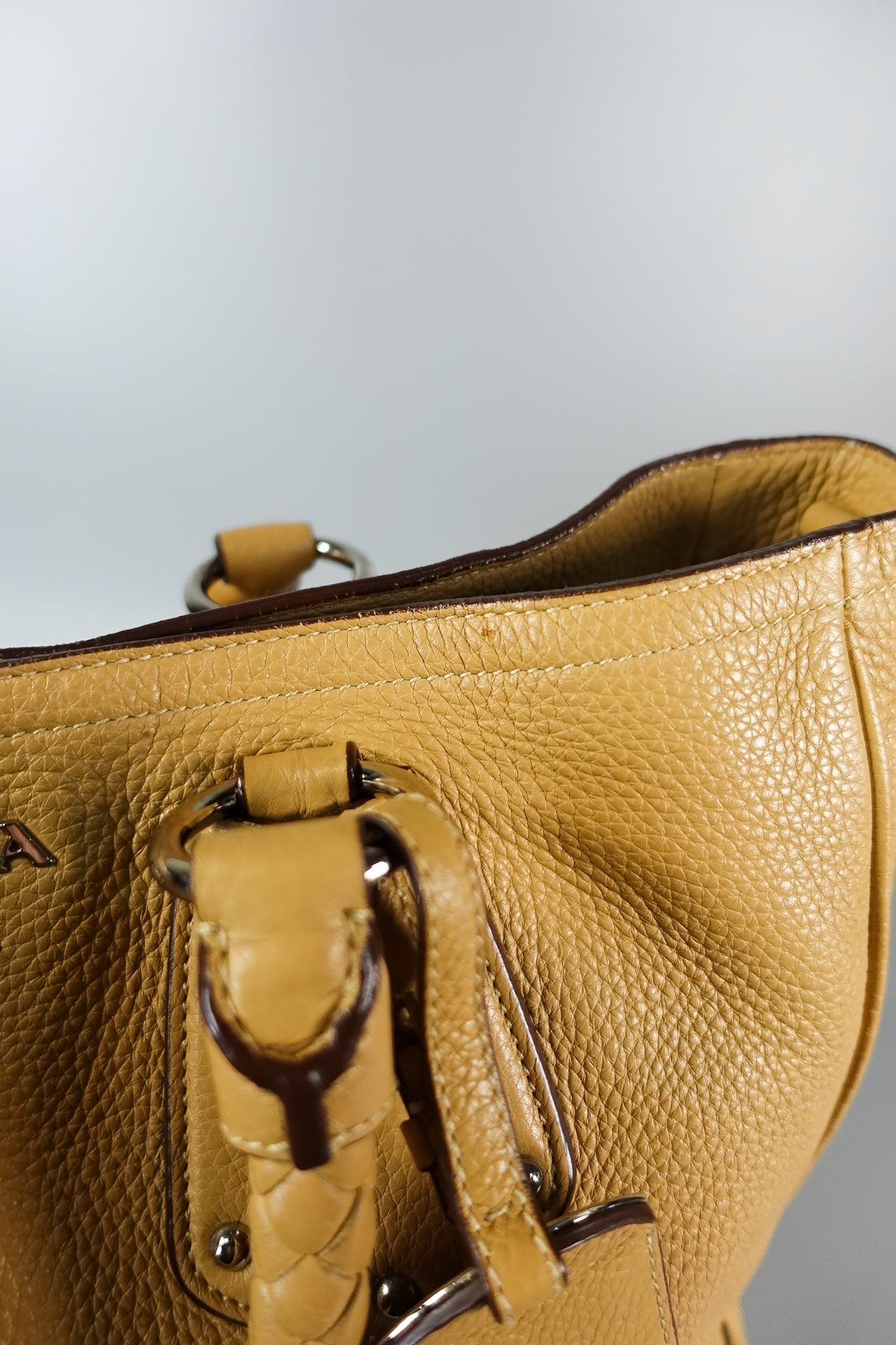 Daino Vitello Braided Handle Open Tote Bag | Purse Maison Luxury Bags Shop