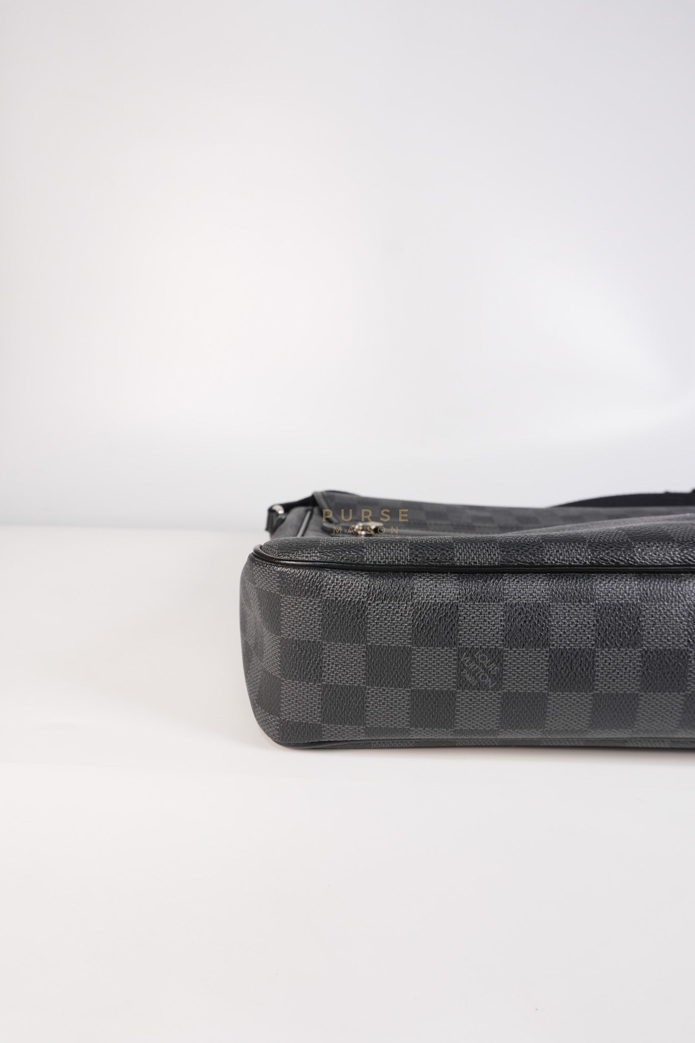 Daniel MM Messenger Bag in Damier Graphite Cross Body Bag (Date Code: SP2029) | Purse Maison Luxury Bags Shop