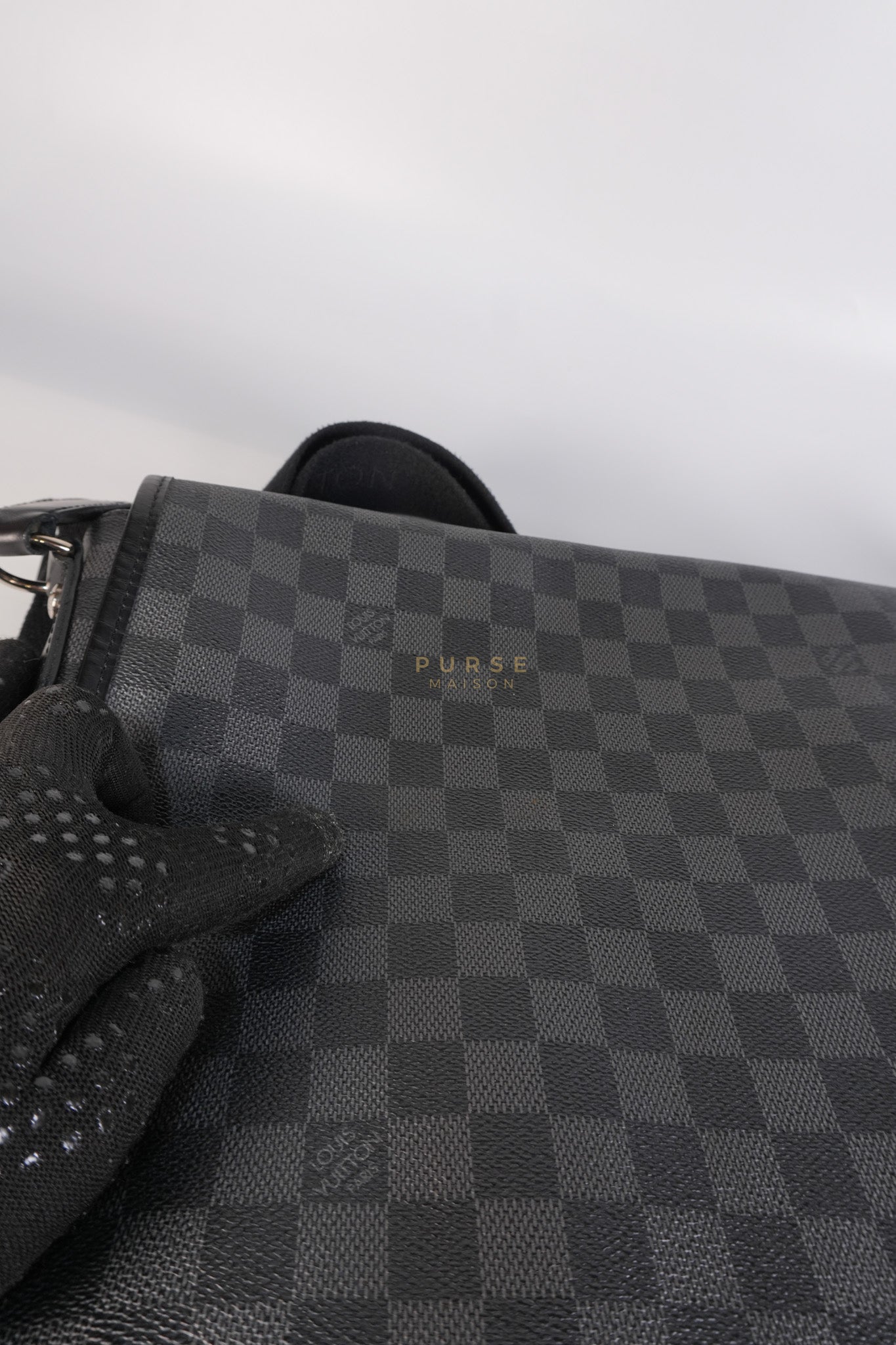 Daniel MM Messenger Bag in Damier Graphite Cross Body Bag (Date Code: SP2029) | Purse Maison Luxury Bags Shop