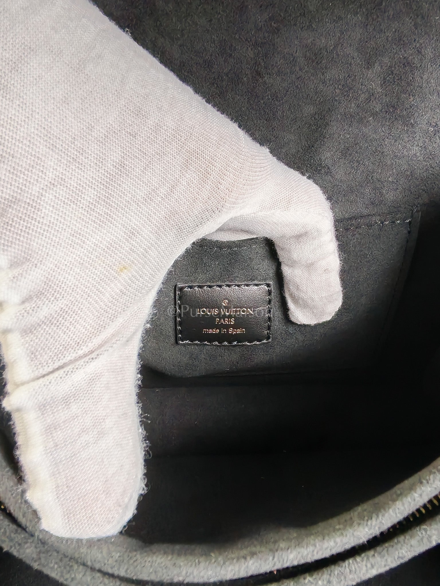 Dauphine MM in Black Epi Leather Shoulder Bag (Microchip) | Purse Maison Luxury Bags Shop