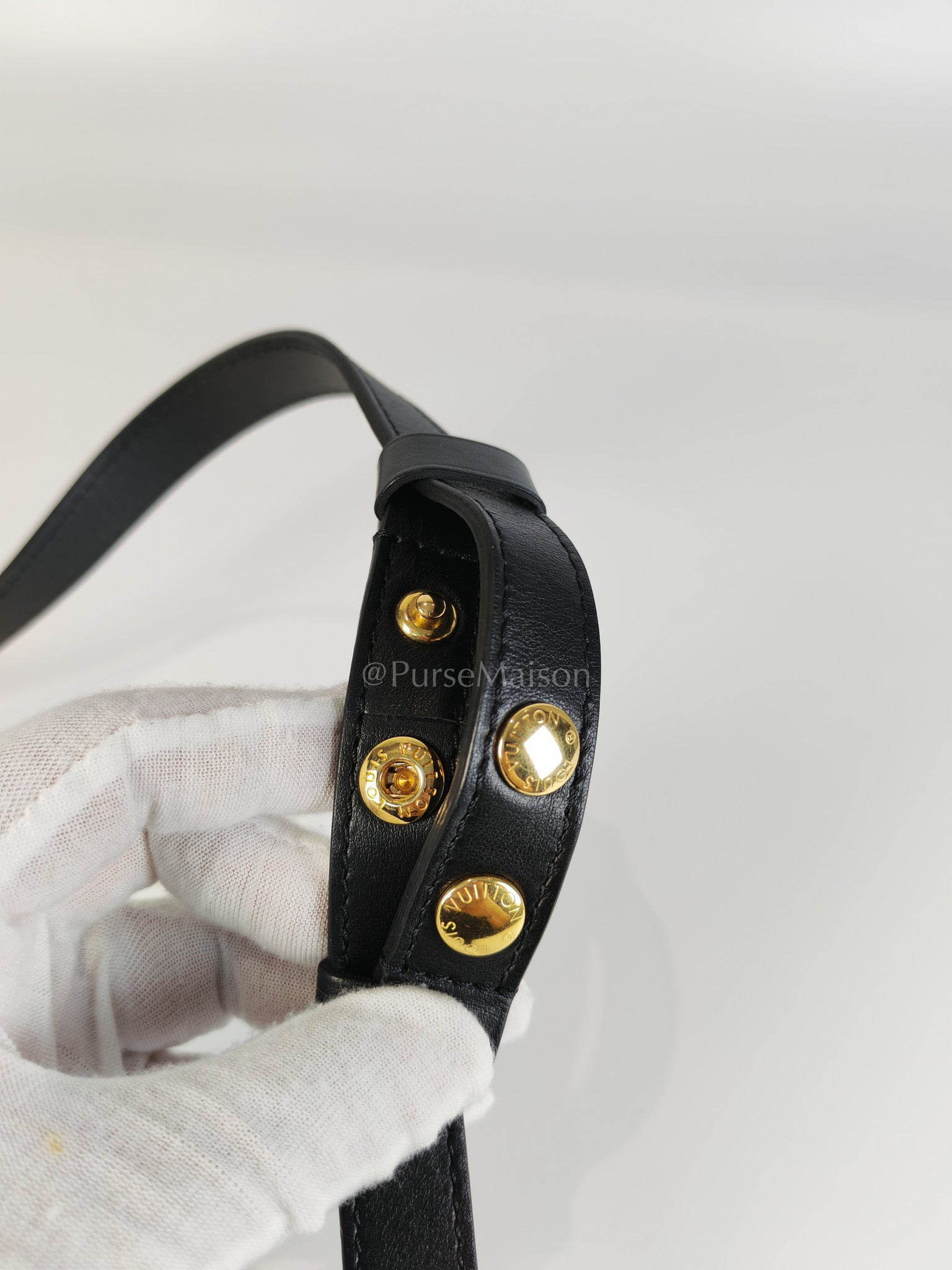 Dauphine MM in Black Epi Leather Shoulder Bag (Microchip) | Purse Maison Luxury Bags Shop