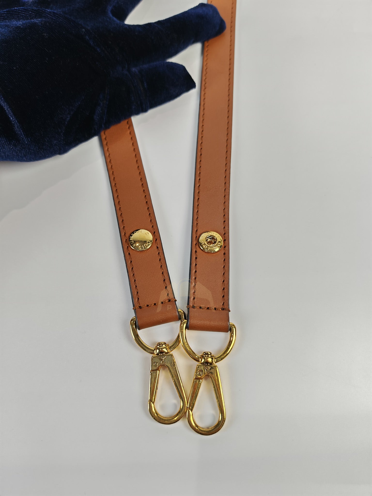 Dauphine MM in Reverse Monogram Canvas (Date code: FL2149) | Purse Maison Luxury Bags Shop