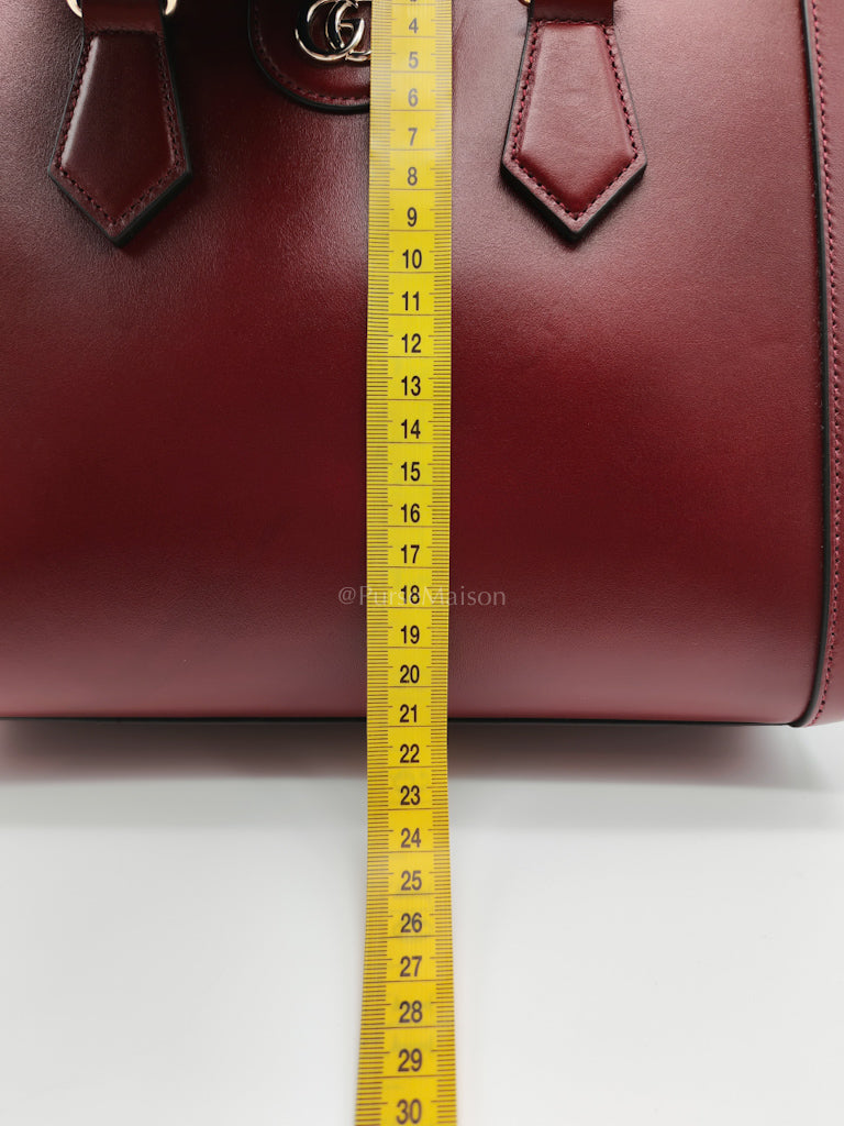 Diana Medium in Burgundy Smooth Calfskin Leather Crossbody Bag | Purse Maison Luxury Bags Shop
