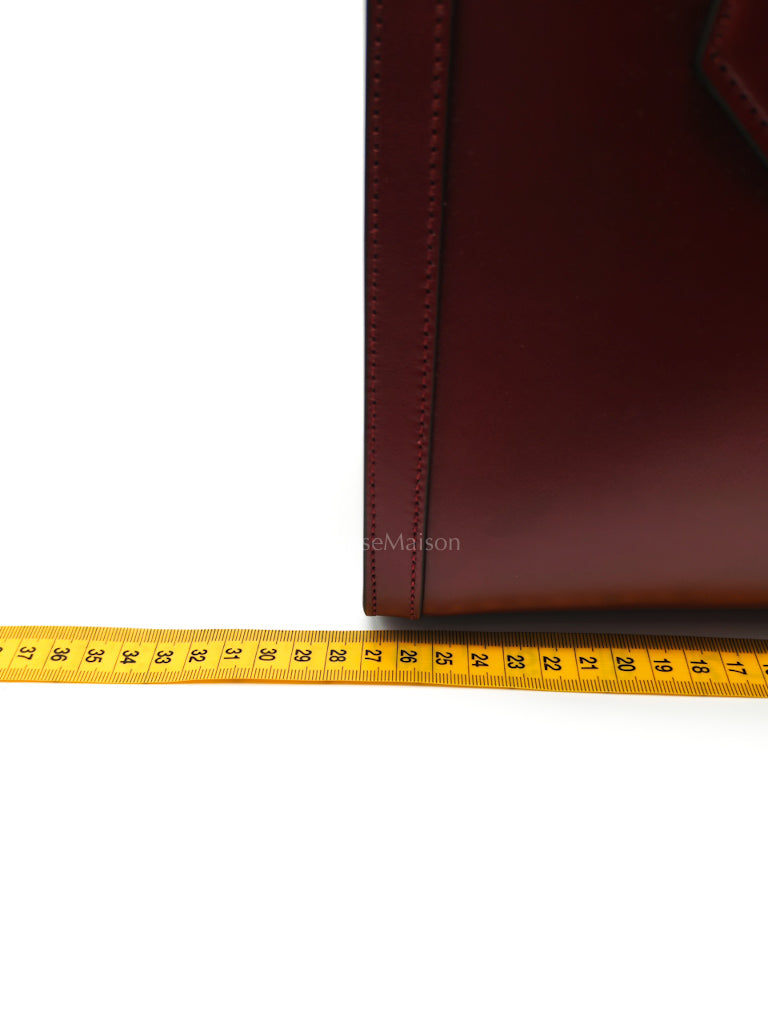 Diana Medium in Burgundy Smooth Calfskin Leather Crossbody Bag | Purse Maison Luxury Bags Shop