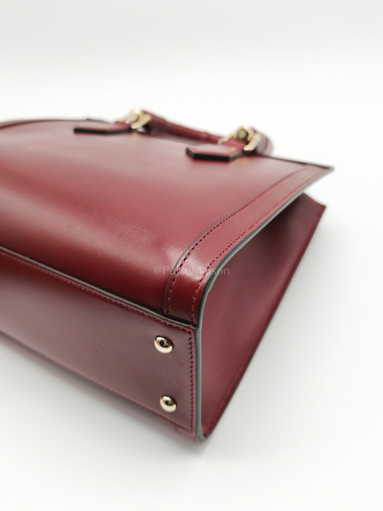Diana Medium in Burgundy Smooth Calfskin Leather Crossbody Bag | Purse Maison Luxury Bags Shop