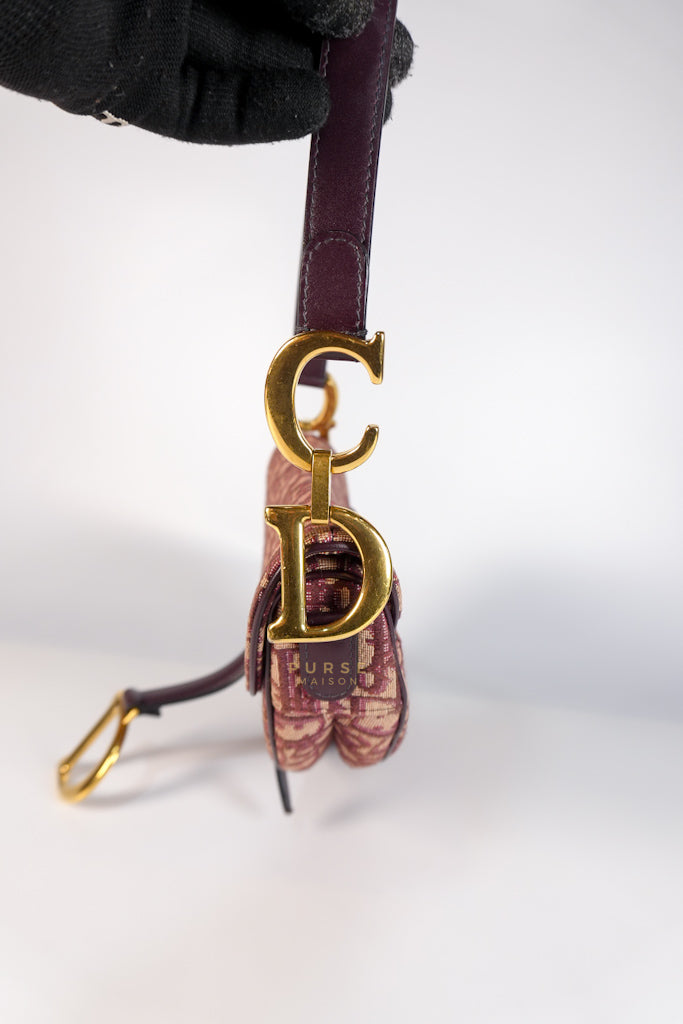 Dior Saddle Bag Small in Red Oblique Jacquard Canvas | Purse Maison Luxury Bags Shop