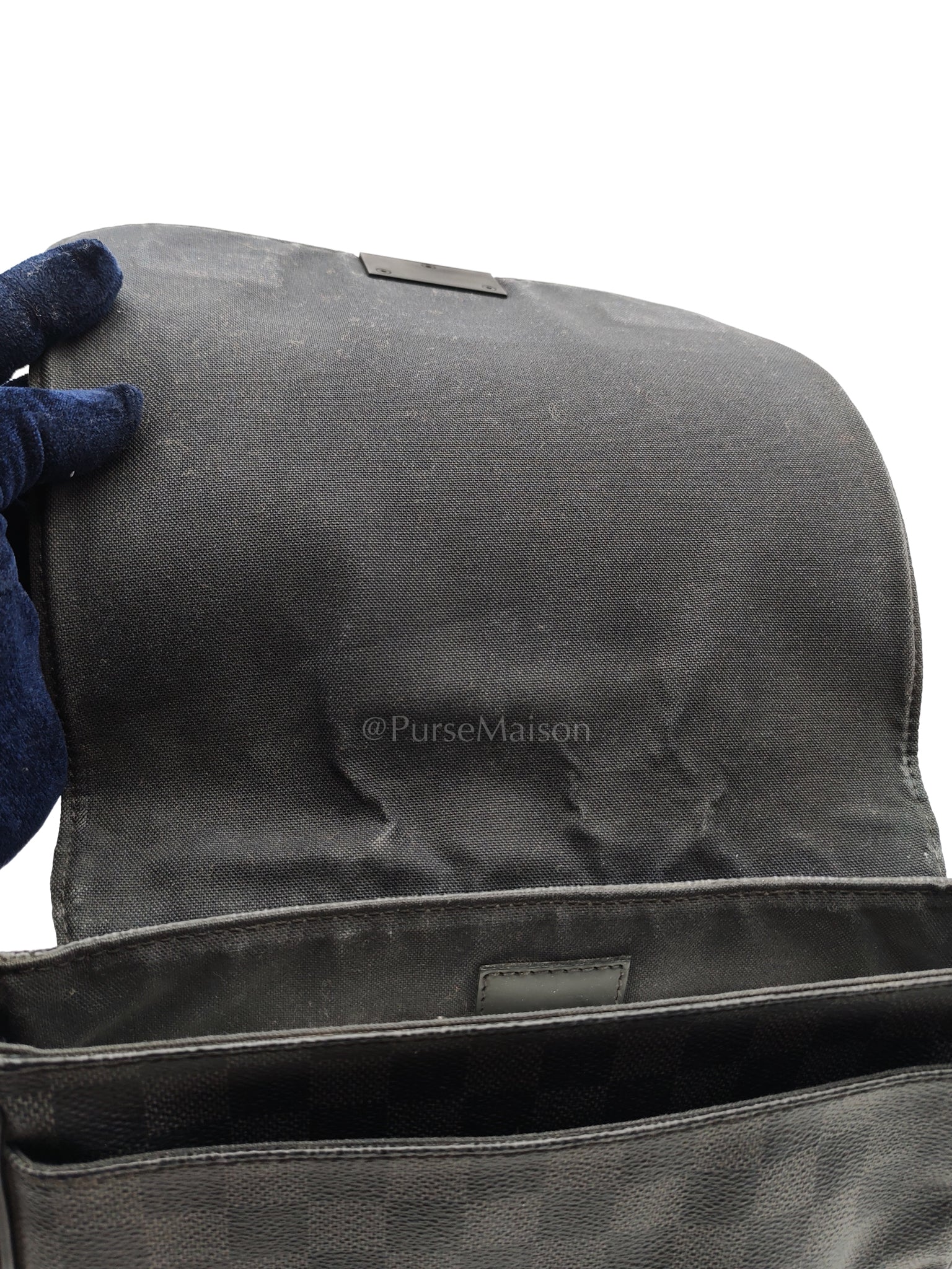 District PM Messenger Bag in Damier Graphite Canvas (Date Code: FL4105) | Purse Maison Luxury Bags Shop