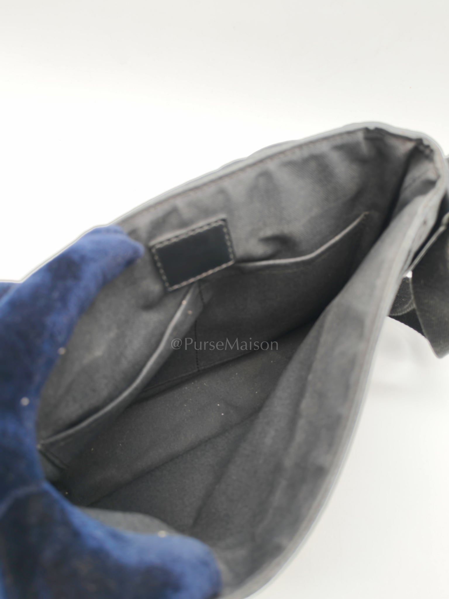 District PM Messenger Bag in Damier Graphite Canvas (Date Code: FL4105) | Purse Maison Luxury Bags Shop