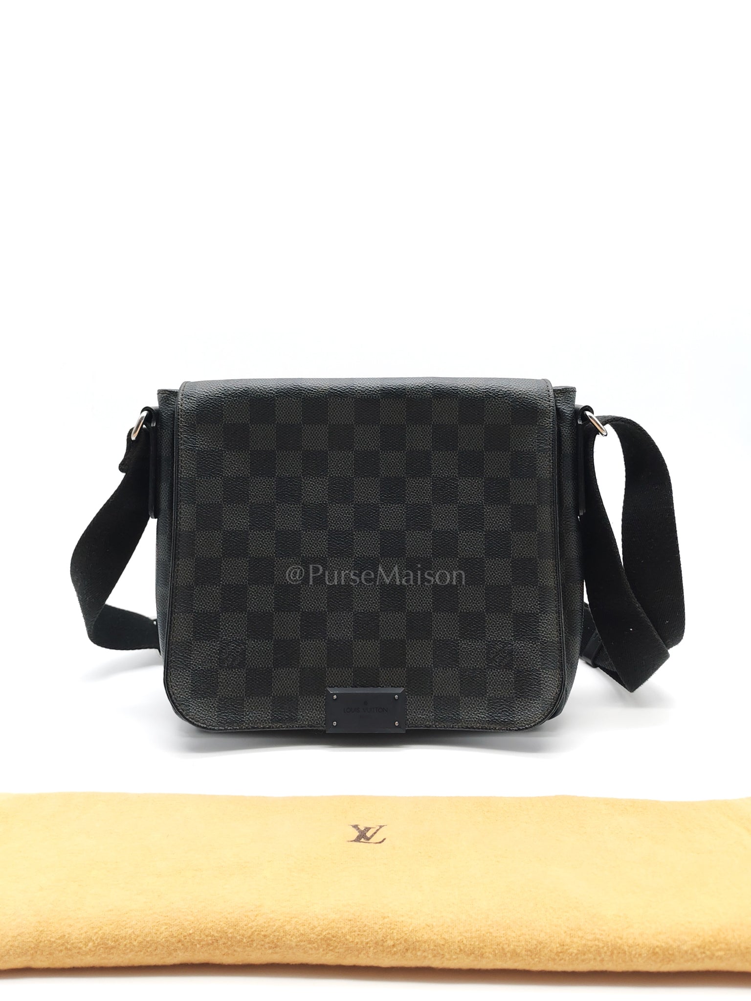 District PM Messenger Bag in Damier Graphite Canvas (Date Code: FL4105) | Purse Maison Luxury Bags Shop