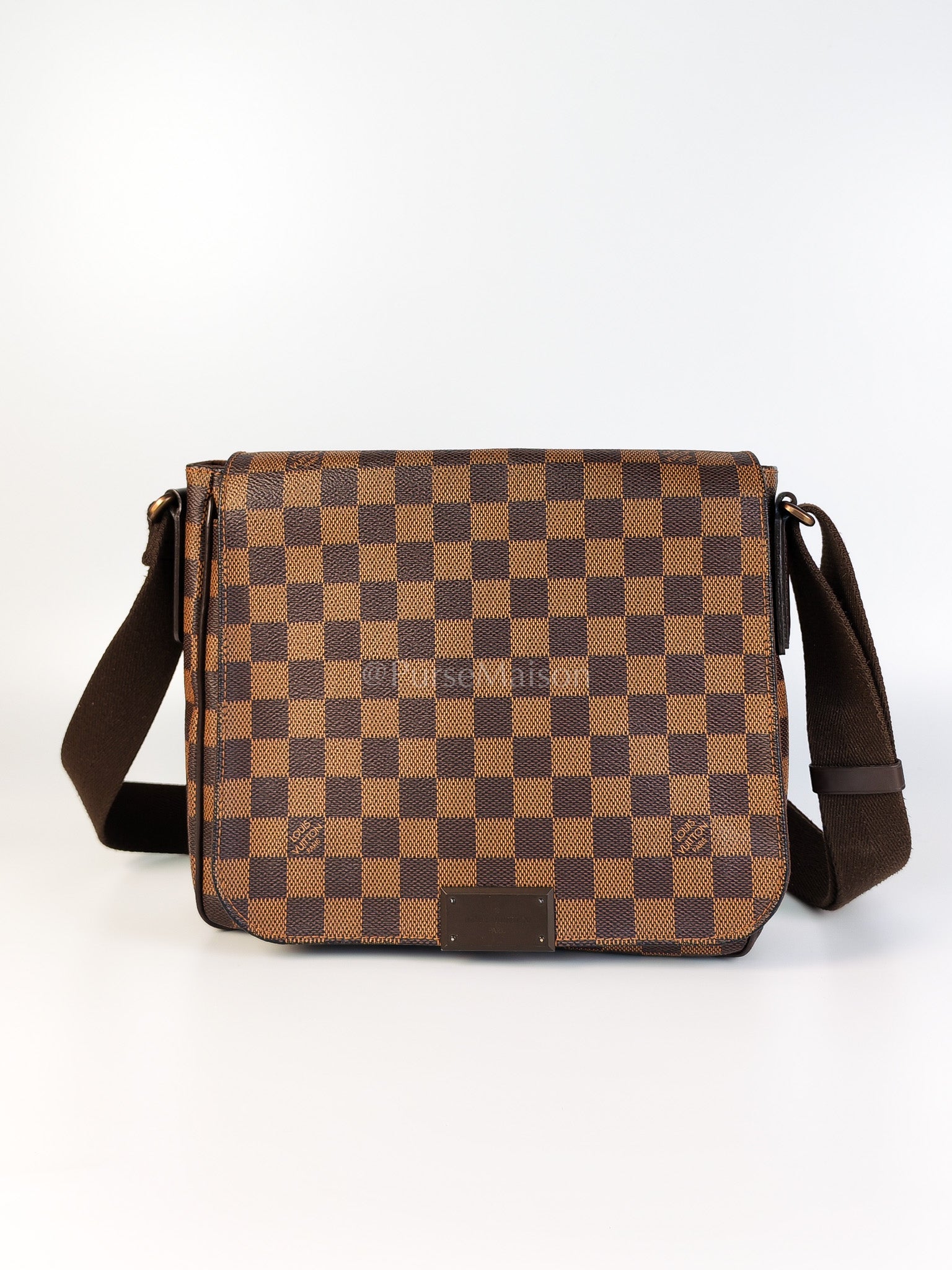 District PM Messenger Crossbody Bag (Date Code: FL2156) | Purse Maison Luxury Bags Shop