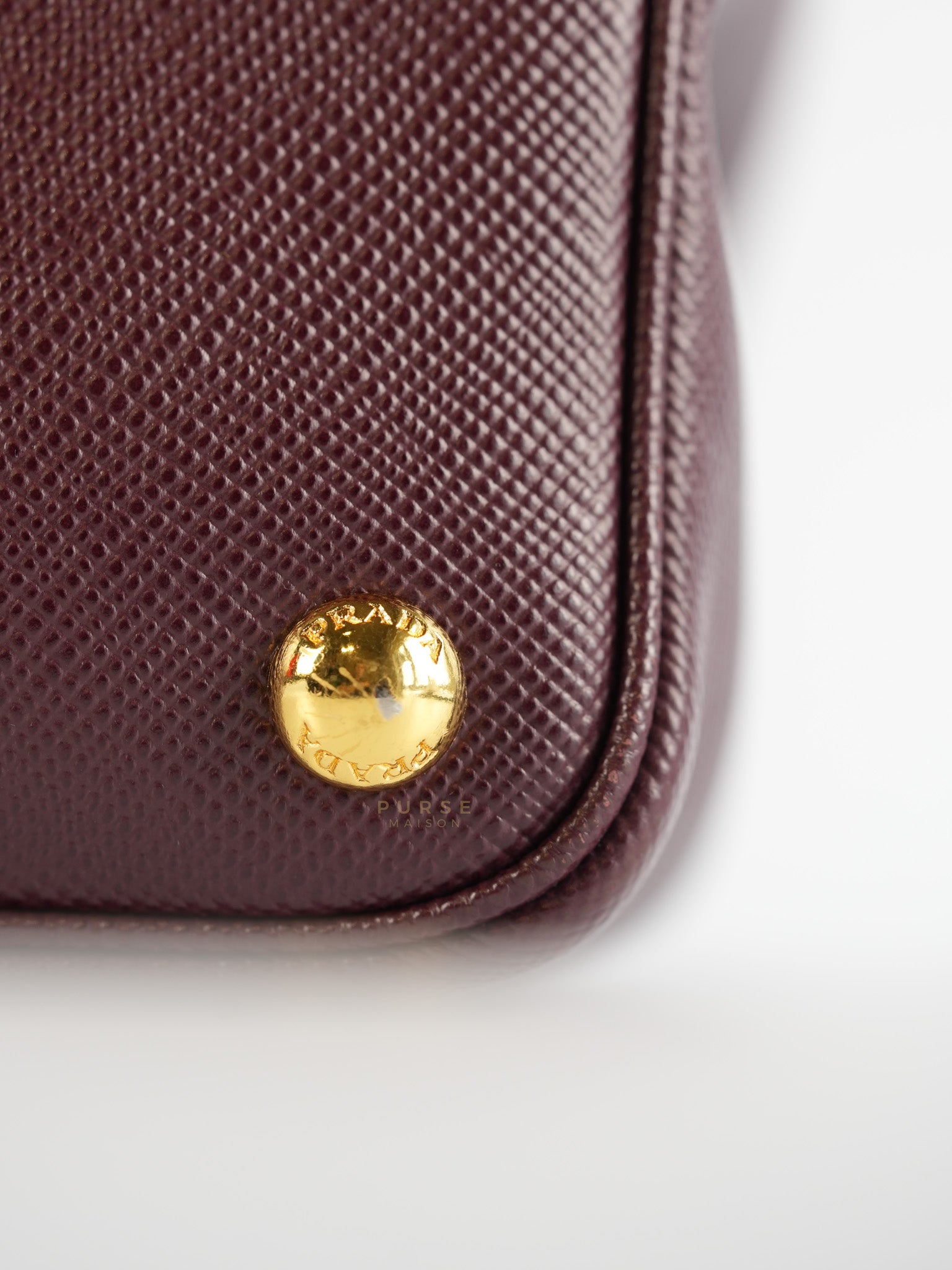 Double Handle Tote Medium in Maroon Saffiano Cuir Leather | Purse Maison Luxury Bags Shop