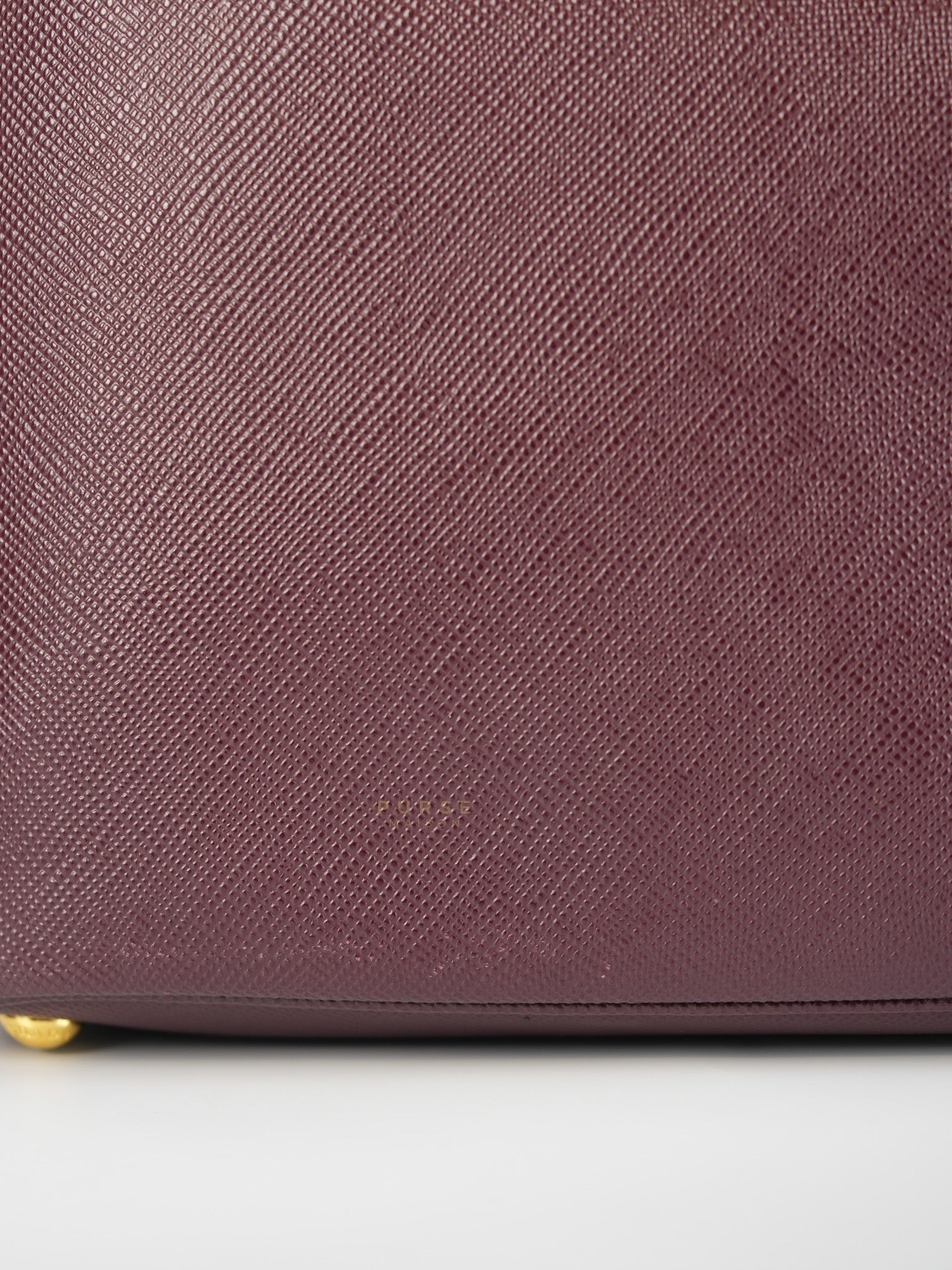 Double Handle Tote Medium in Maroon Saffiano Cuir Leather | Purse Maison Luxury Bags Shop