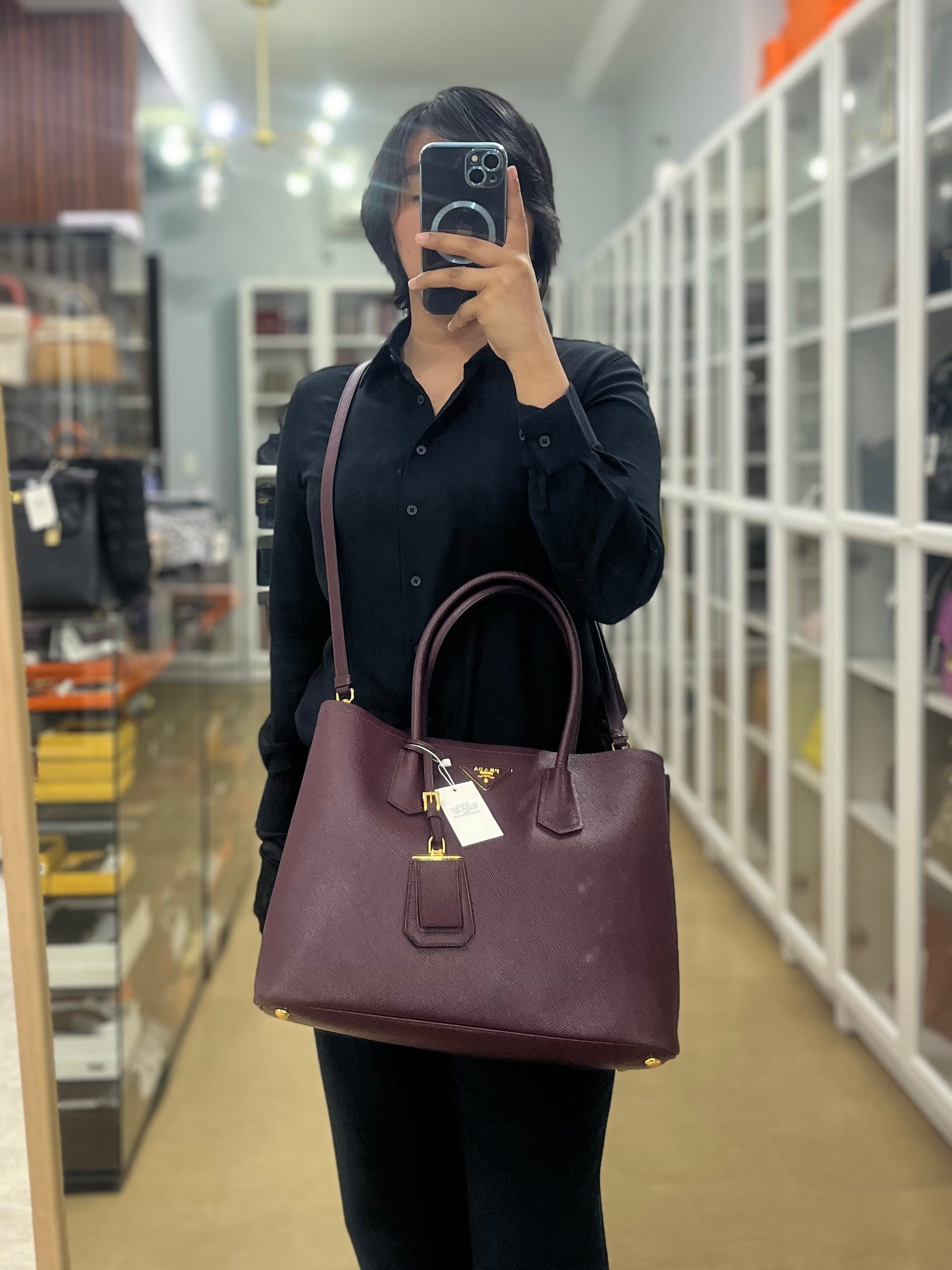 Double Handle Tote Medium in Maroon Saffiano Cuir Leather | Purse Maison Luxury Bags Shop