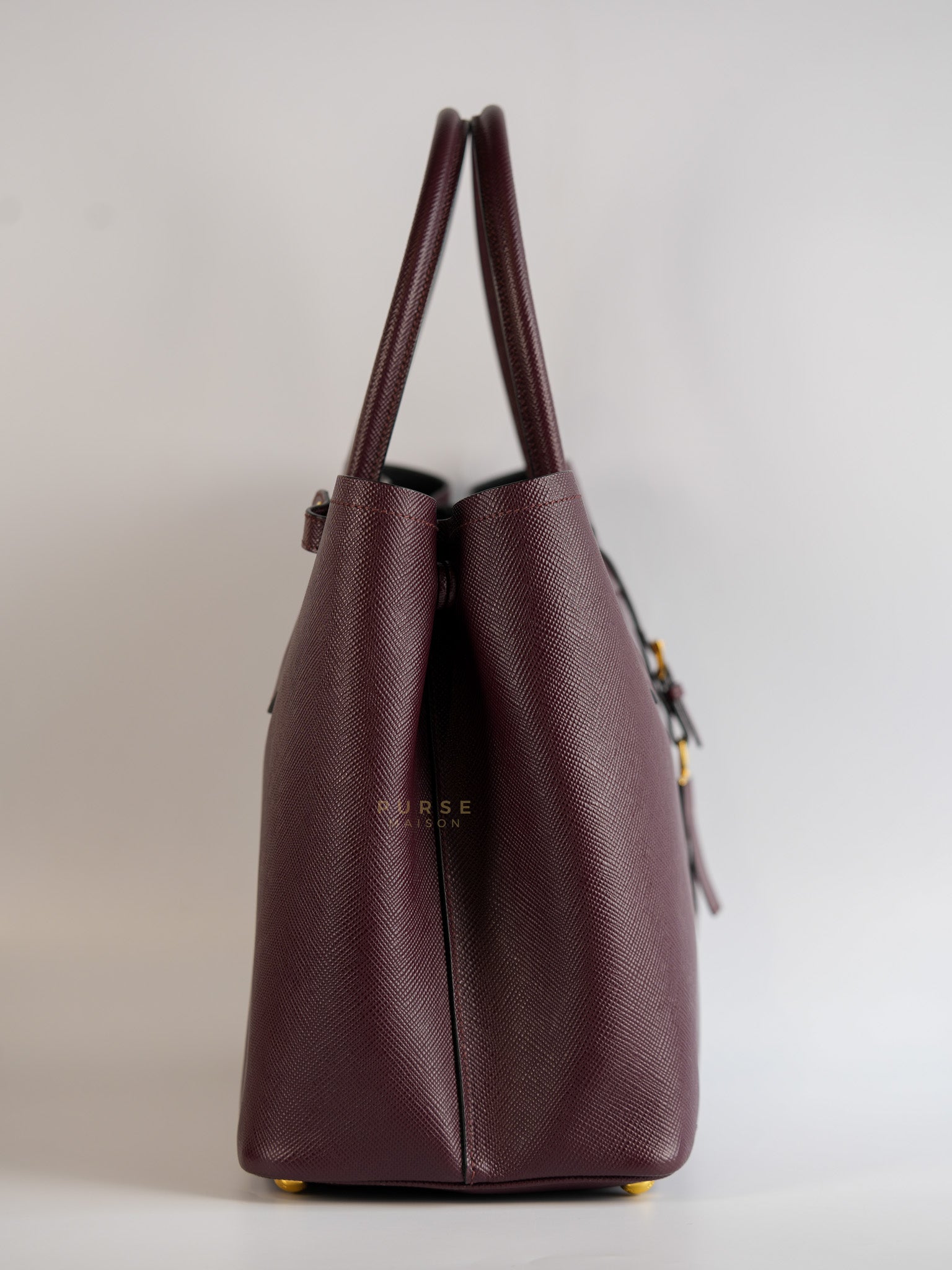 Double Handle Tote Medium in Maroon Saffiano Cuir Leather | Purse Maison Luxury Bags Shop