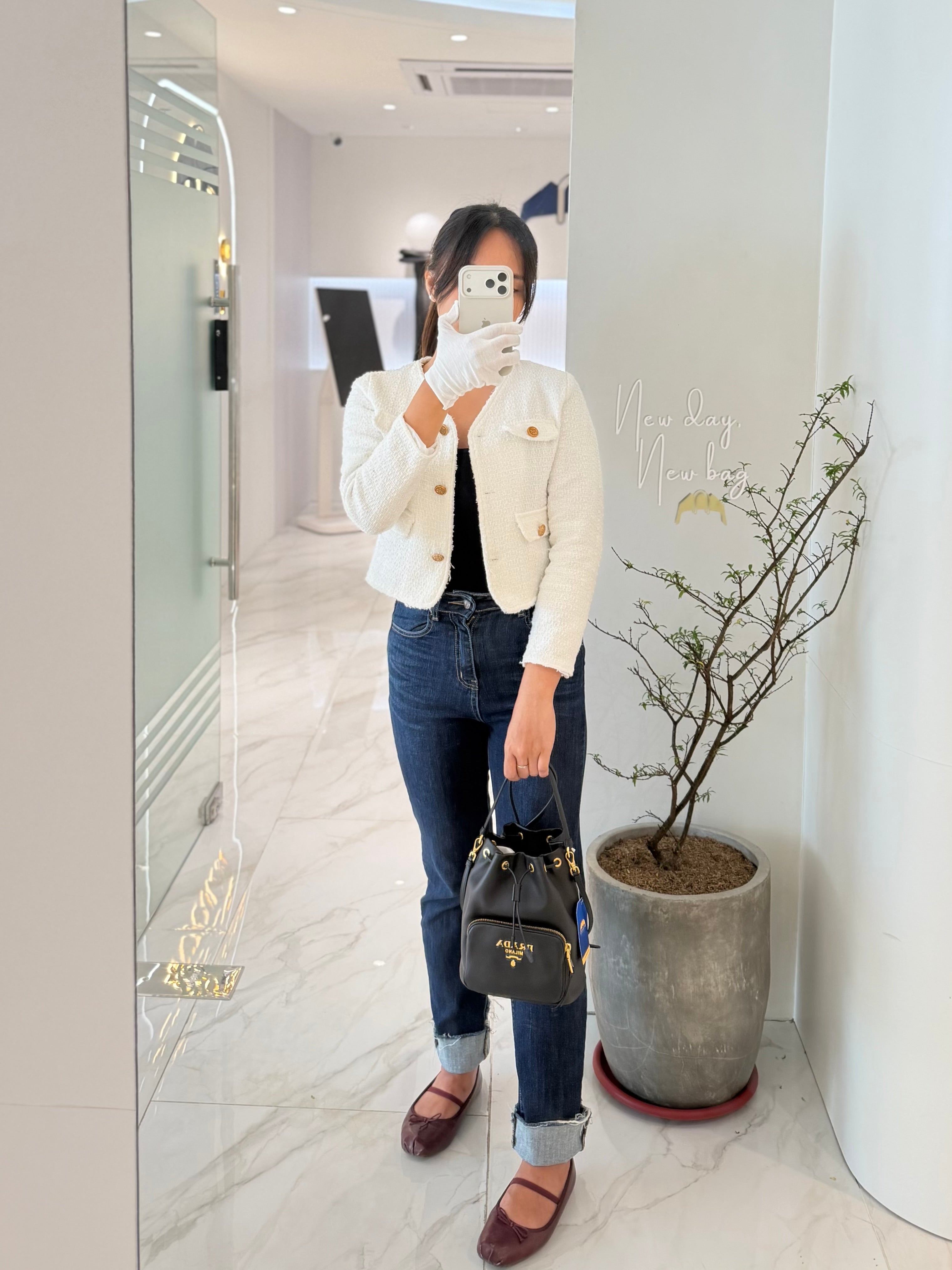 Sacchiello in Pelle Vitello Black Smoth Calfskin Leather Bucket Bag | Purse Maison Luxury Bags Shop