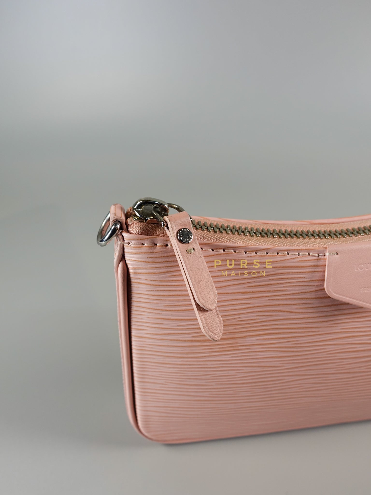 Easy Pochette in Pink Epi Leather (Microchip) | Purse Maison Luxury Bags Shop