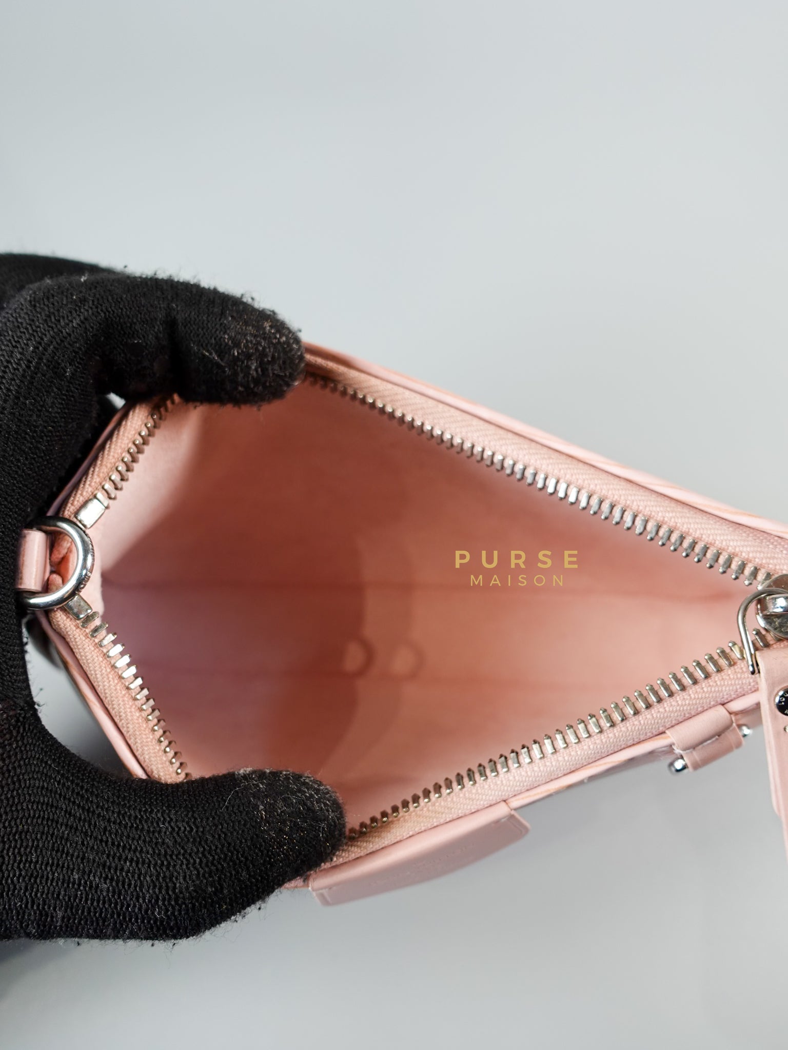 Easy Pochette in Pink Epi Leather (Microchip) | Purse Maison Luxury Bags Shop