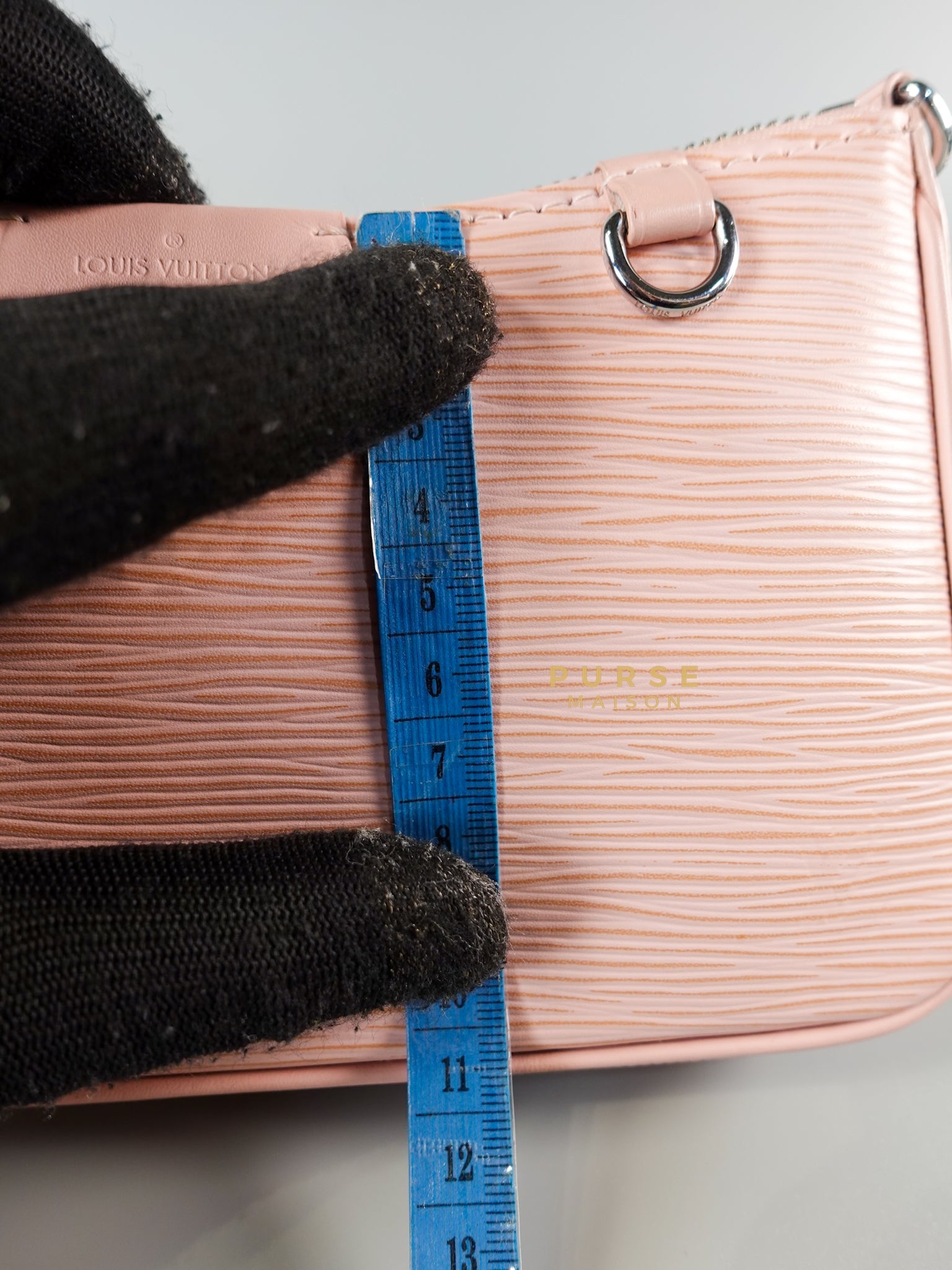 Easy Pochette in Pink Epi Leather (Microchip) | Purse Maison Luxury Bags Shop