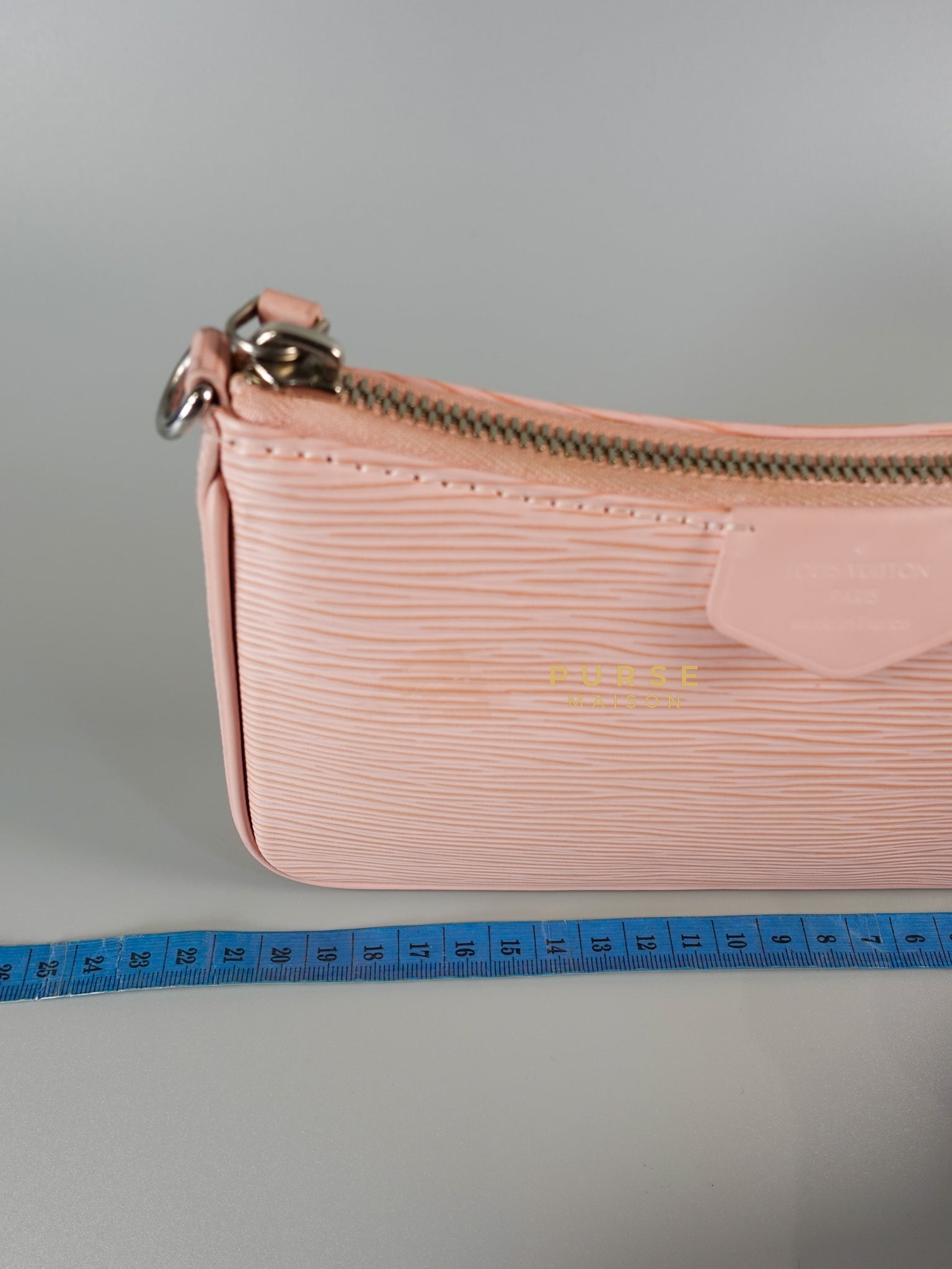 Easy Pochette in Pink Epi Leather (Microchip) | Purse Maison Luxury Bags Shop