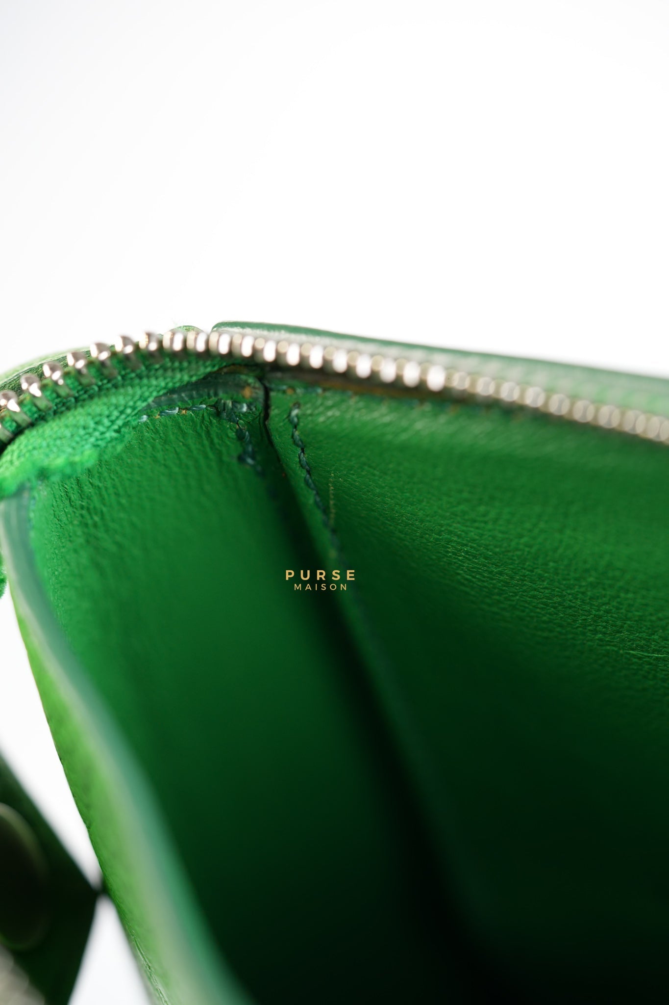 Edge Medium Hand Bag in Green Leather | Purse Maison Luxury Bags Shop